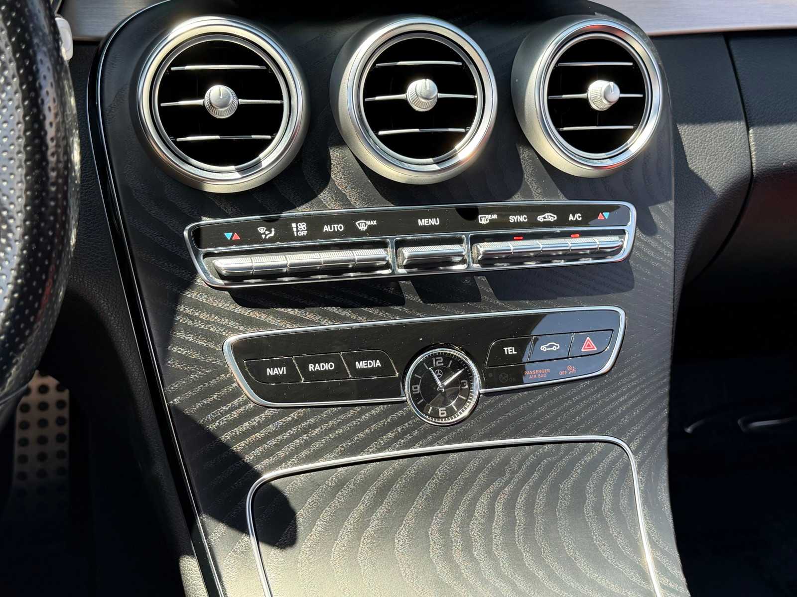 Thumbnail: 2022 Mercedes-Benz C-Class - 20