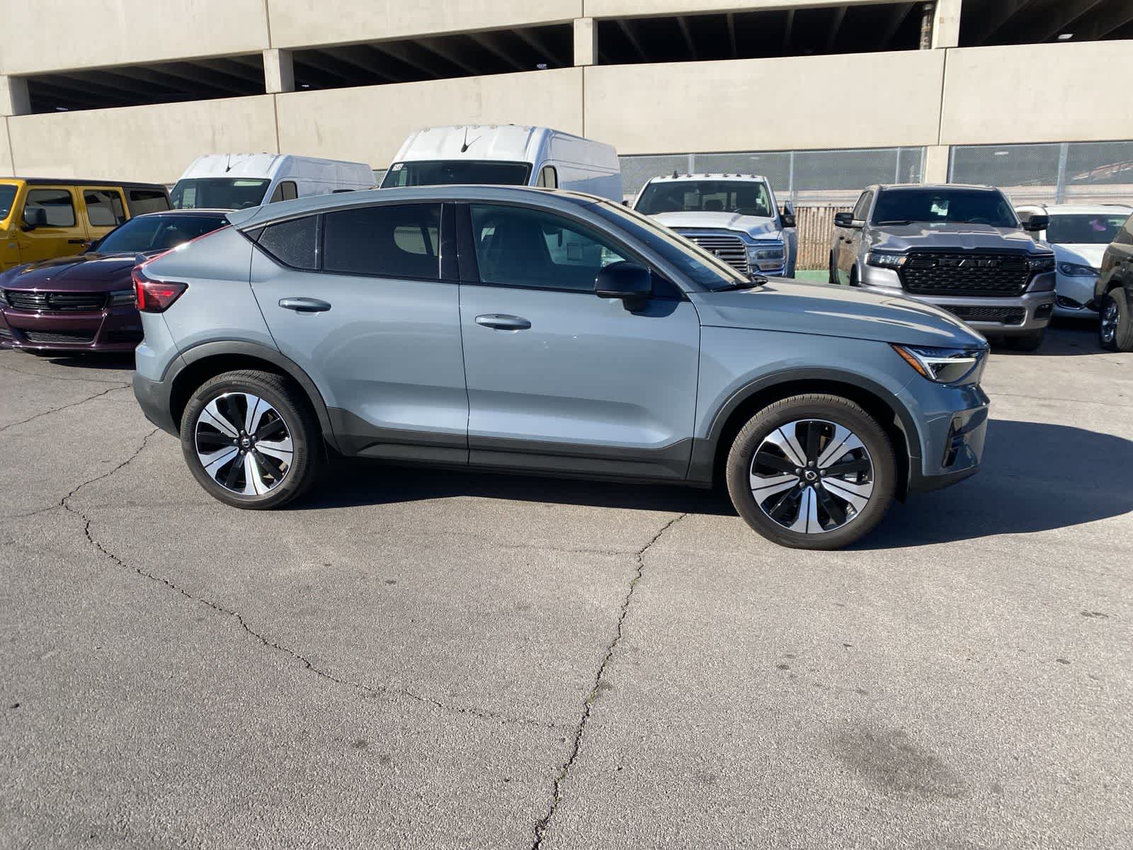 Thumbnail: 2023 Volvo C40 - 4