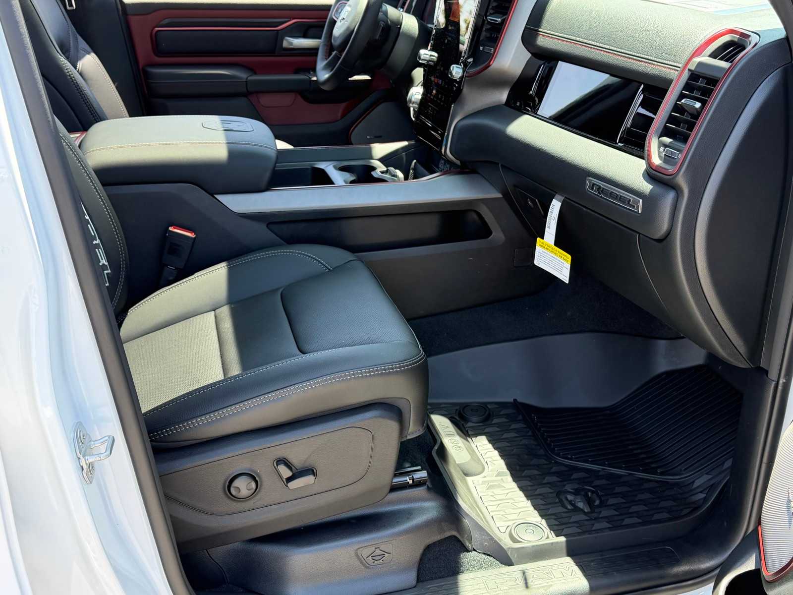 Thumbnail: 2026 RAM 1500 - 31