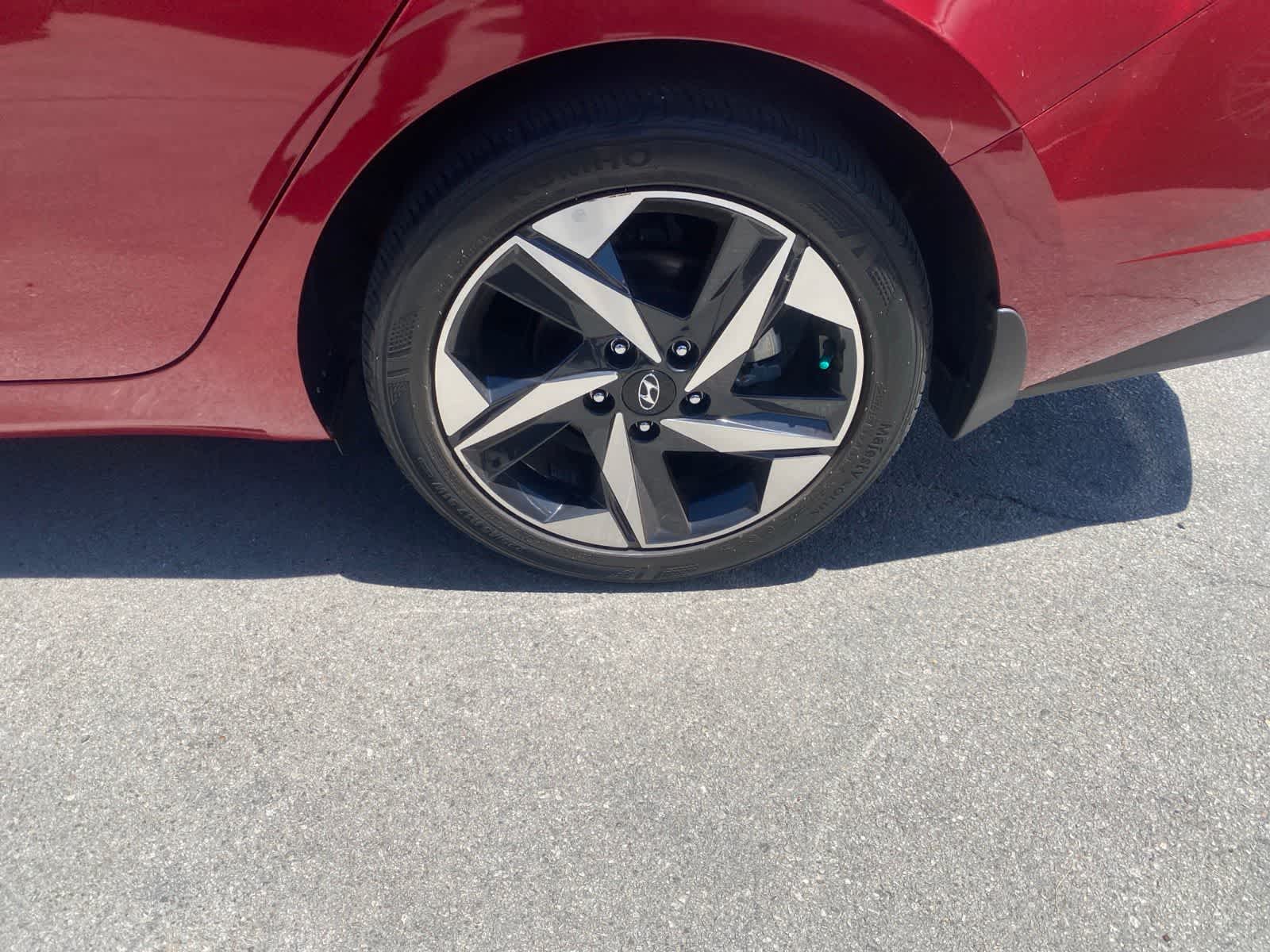 Thumbnail: 2023 Hyundai Elantra - 9
