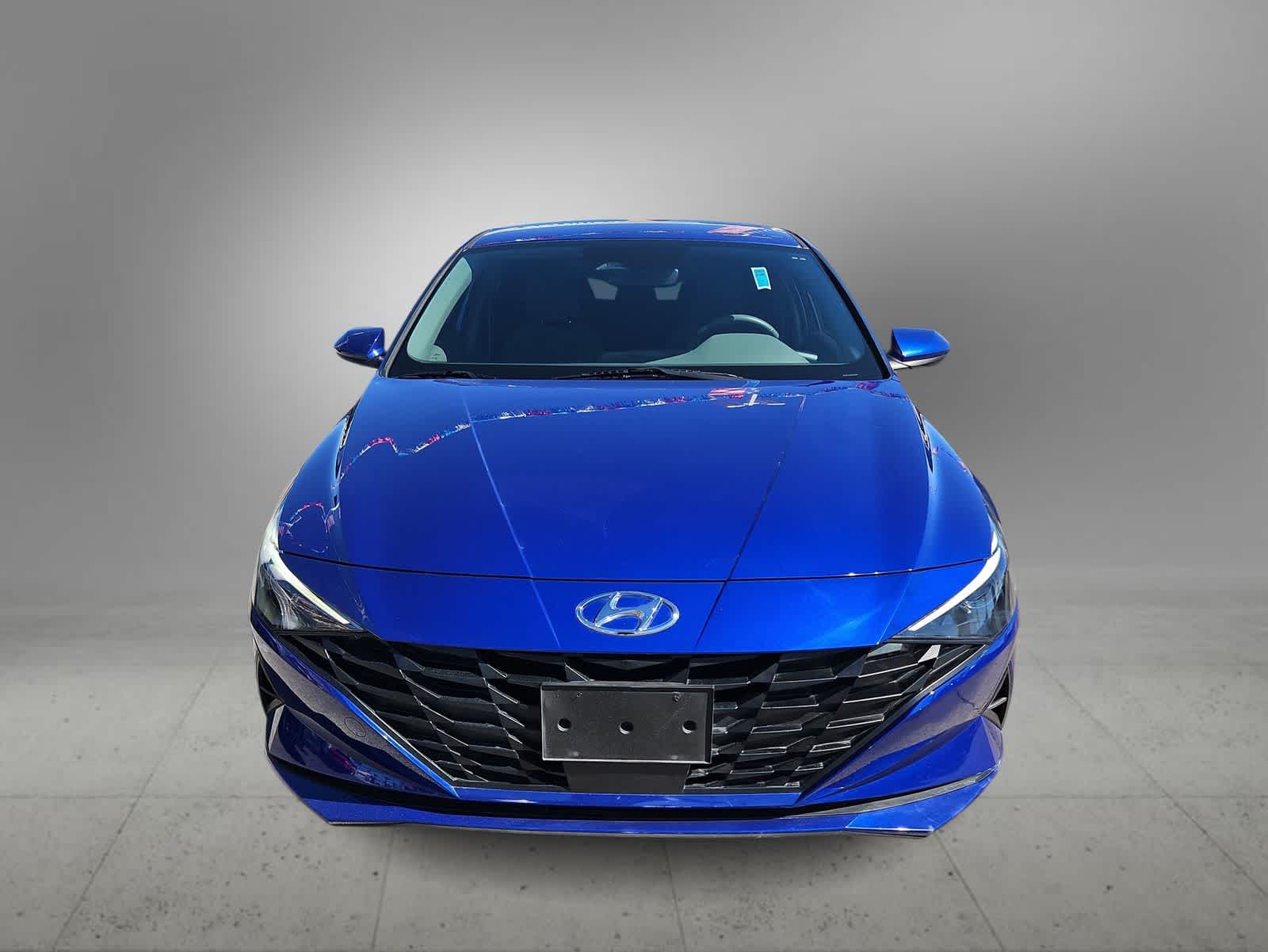 Thumbnail: 2023 Hyundai Elantra - 4