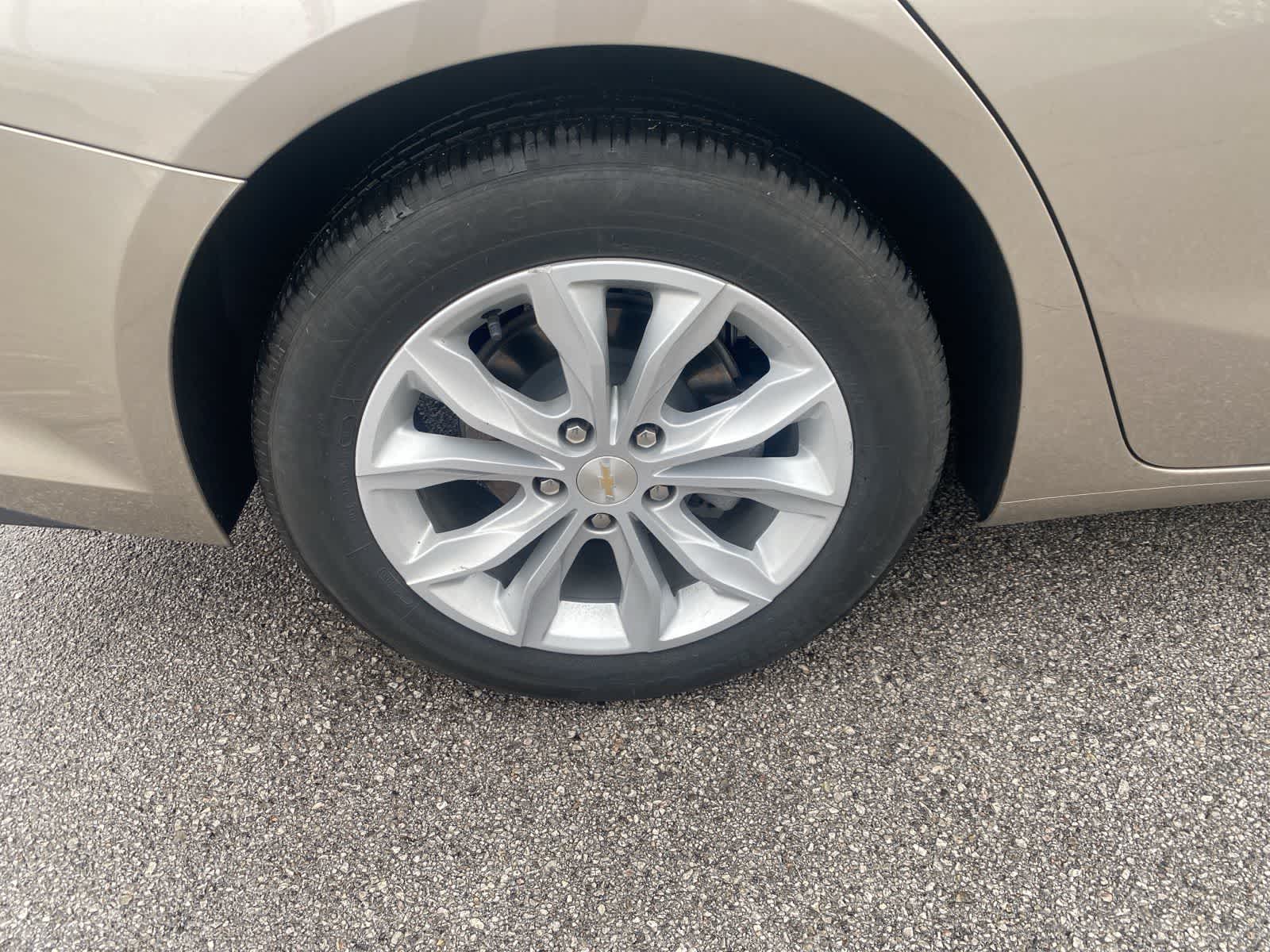 Thumbnail: 2024 Chevrolet Malibu - 5