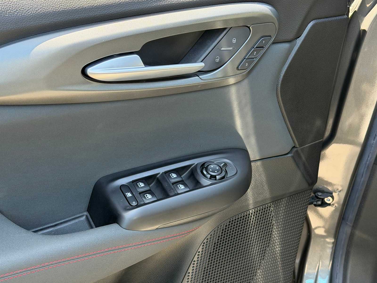 Thumbnail: 2024 Dodge Hornet - 16