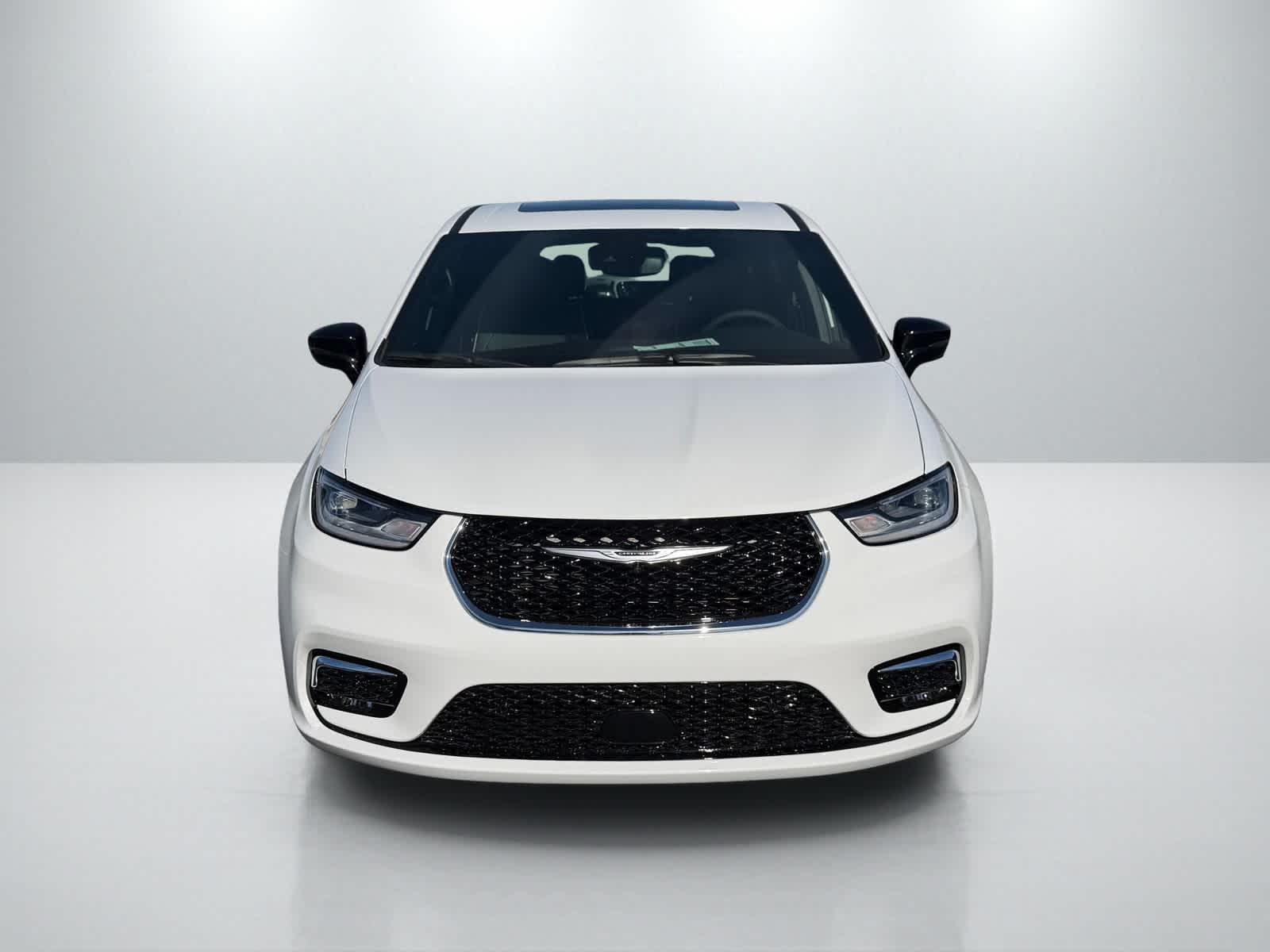 Thumbnail: 2026 Chrysler Pacifica - 8