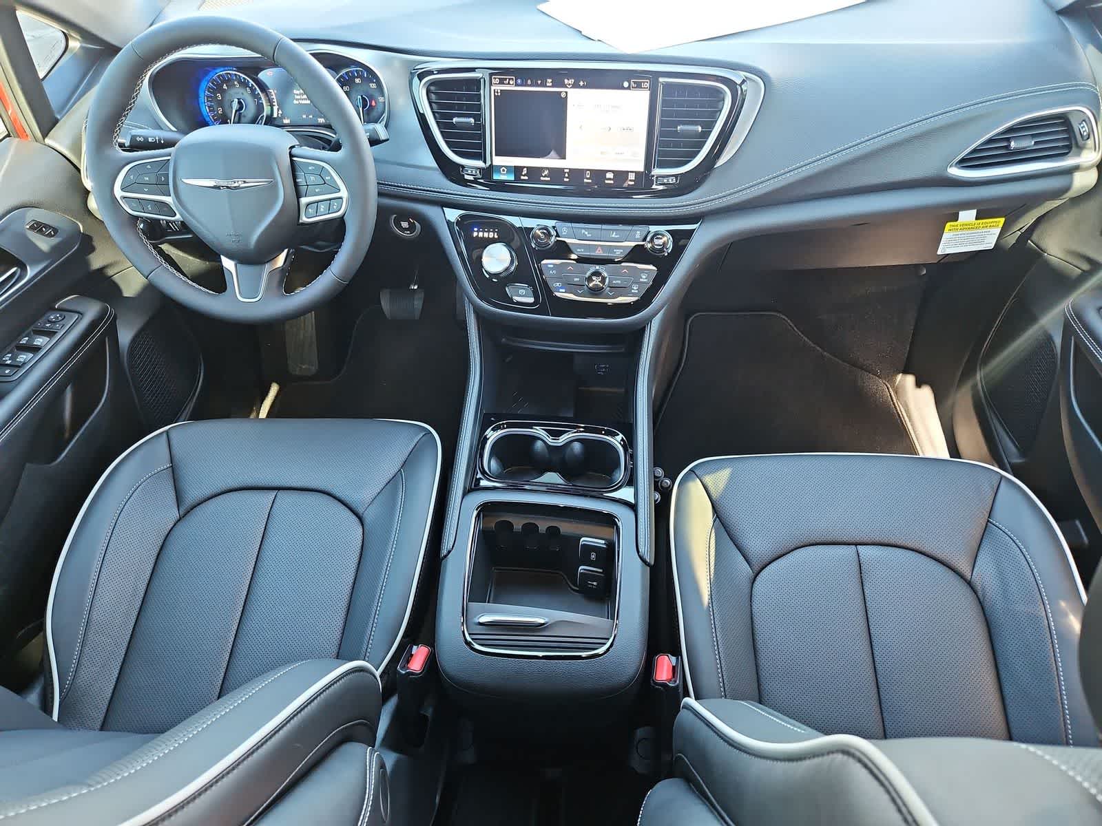 Thumbnail: 2026 Chrysler Pacifica - 15