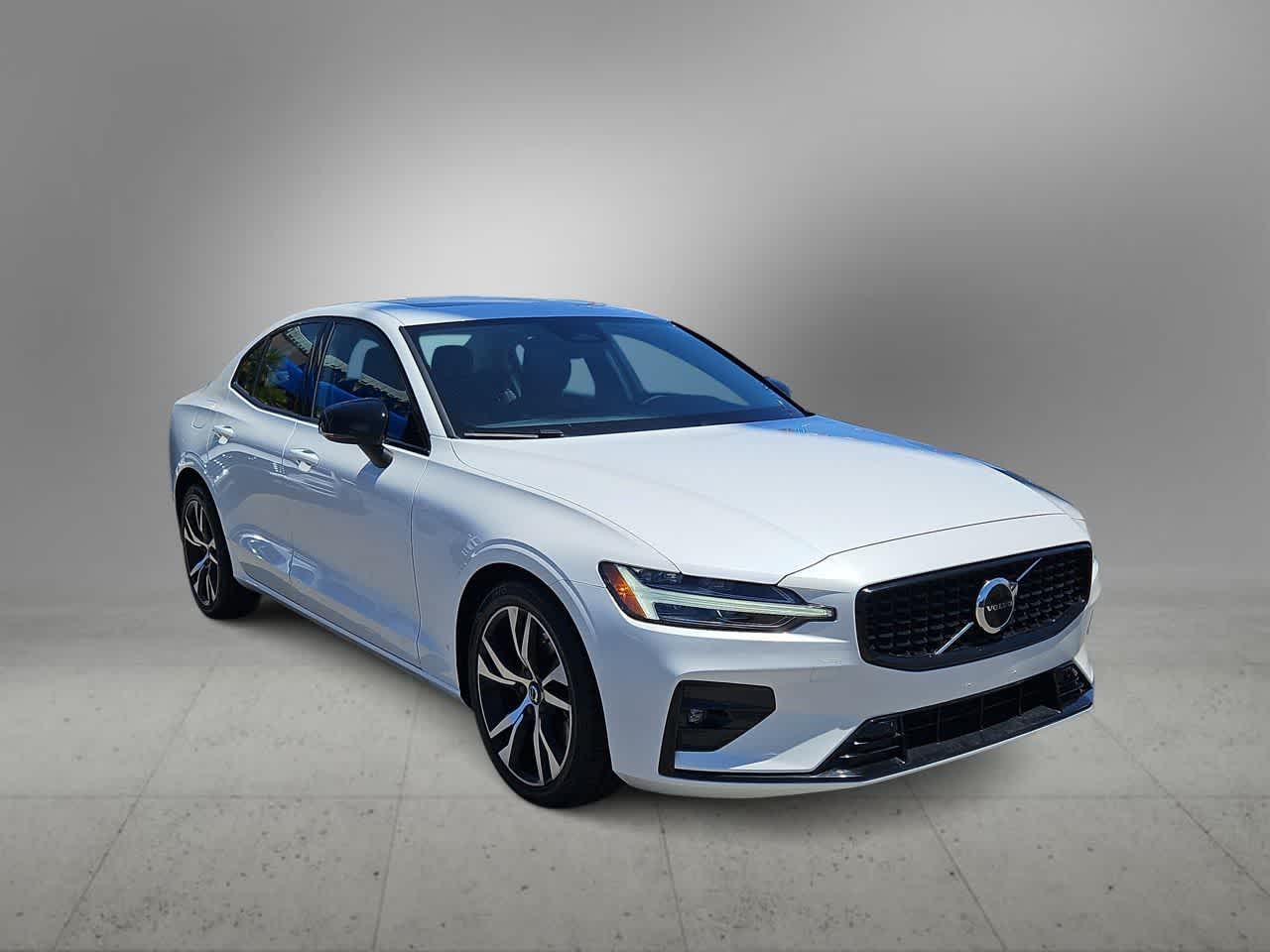 Thumbnail: 2024 Volvo S60 - 2