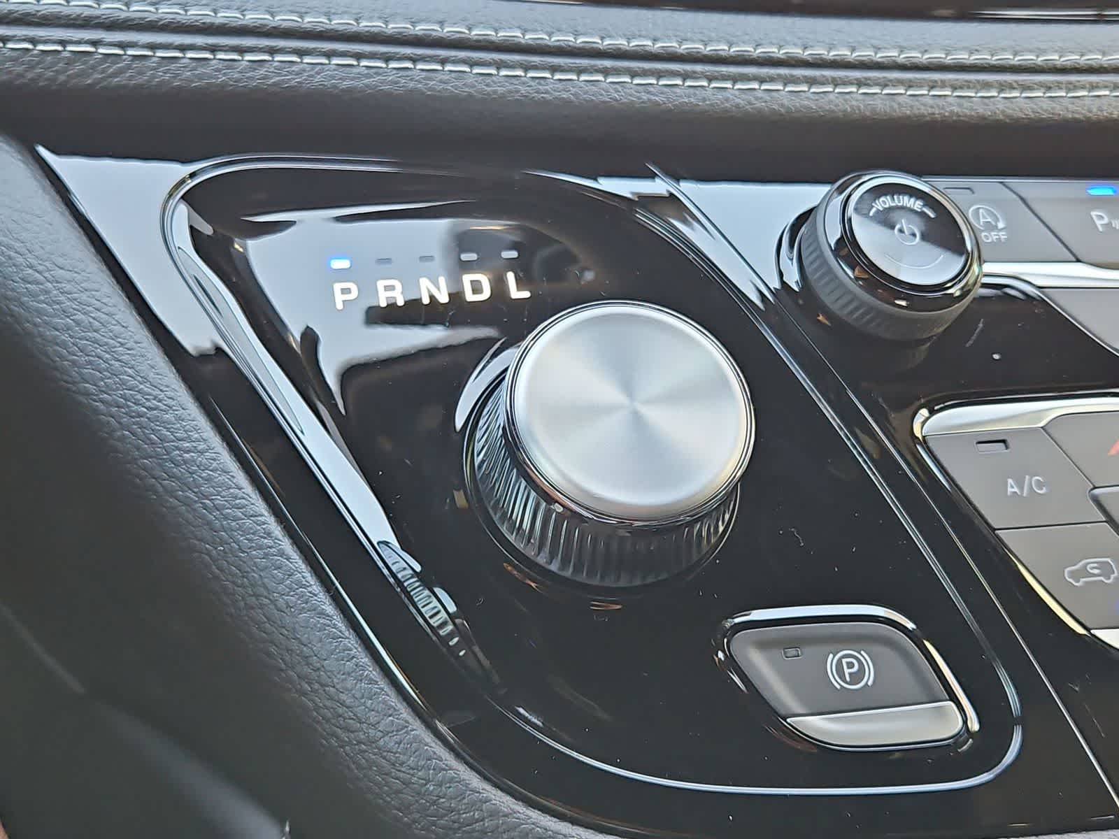 Thumbnail: 2026 Chrysler Pacifica - 31