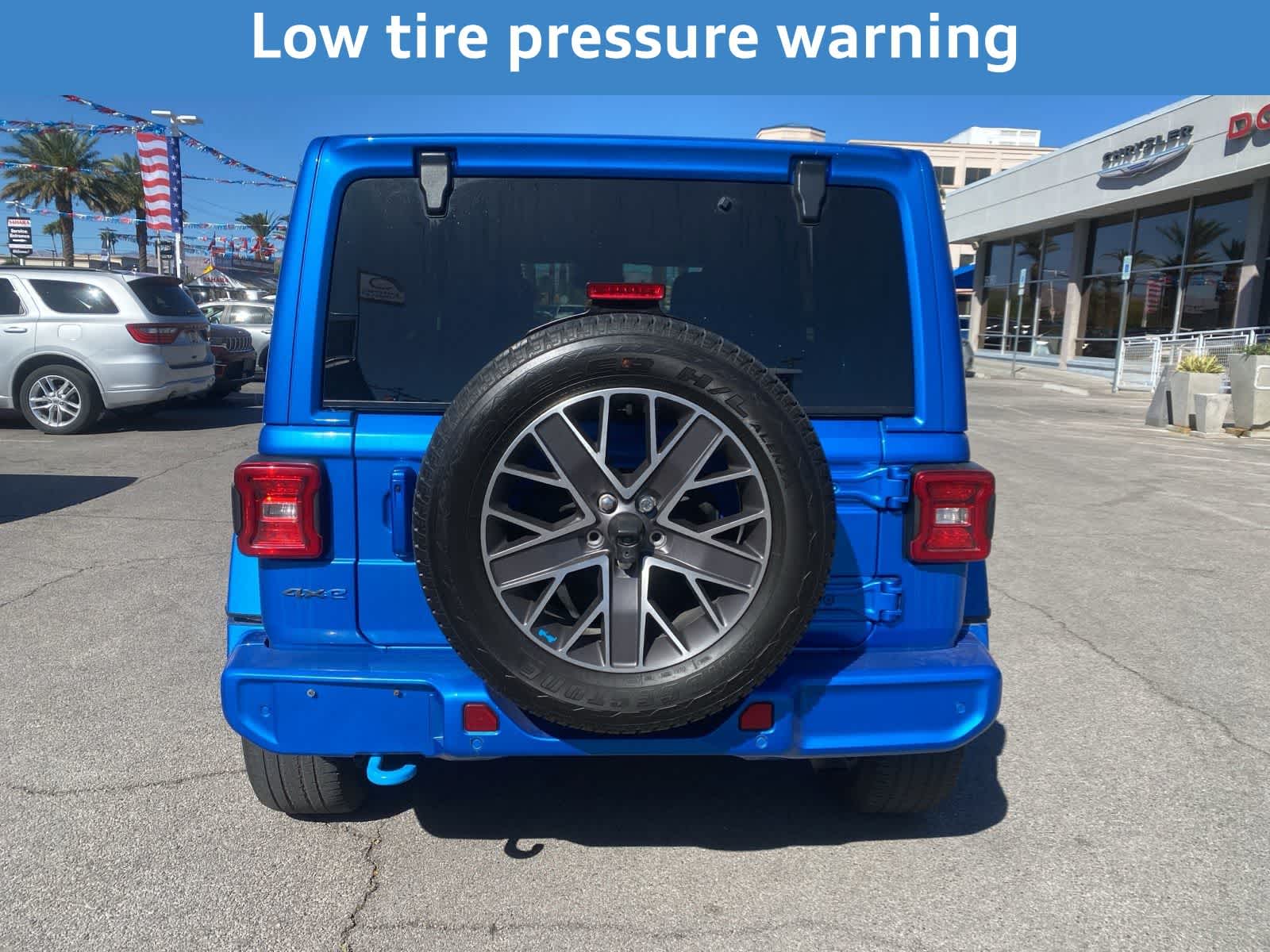 Thumbnail: 2023 Jeep Wrangler - 9