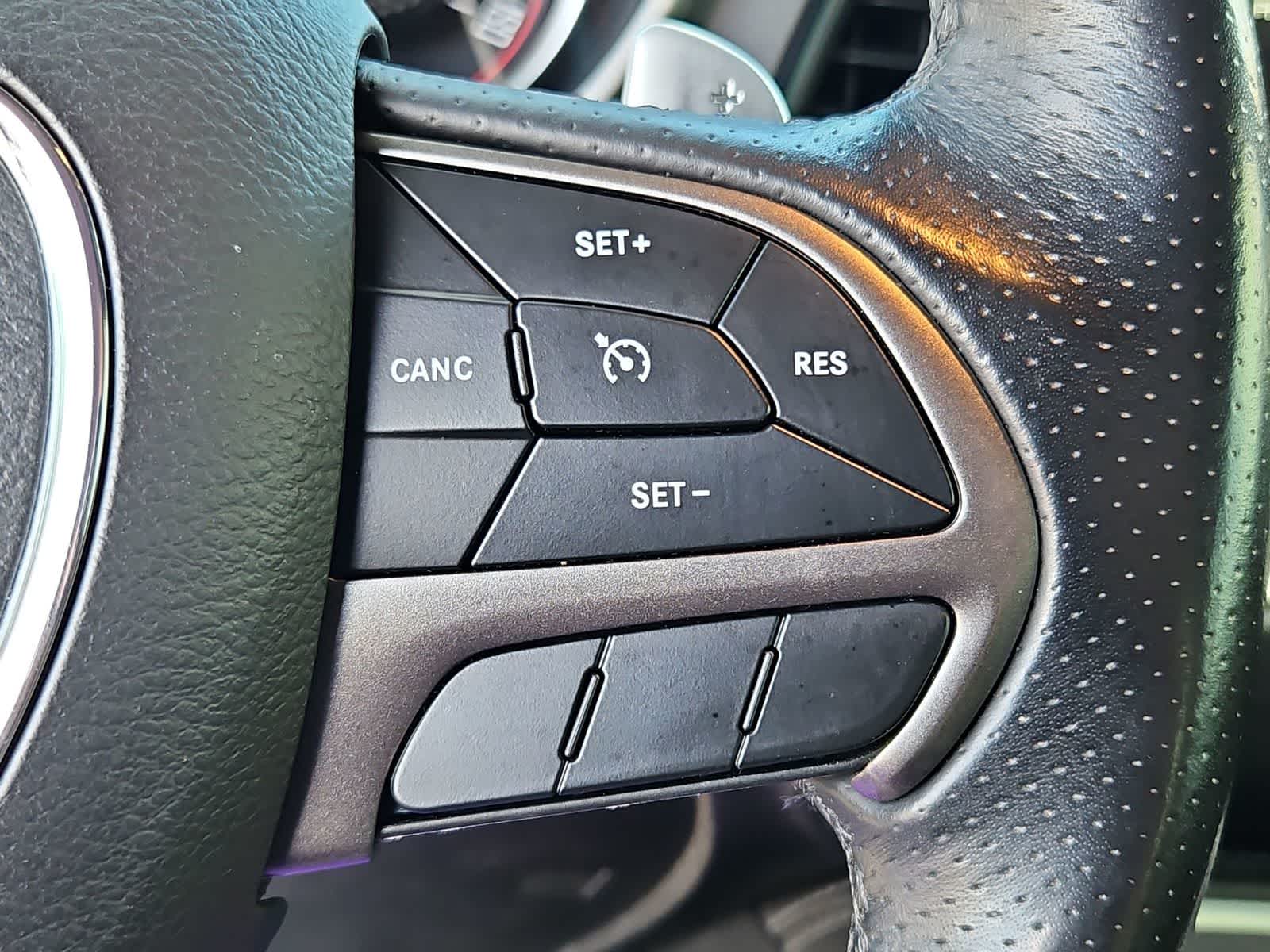 Thumbnail: 2019 Dodge Challenger - 23