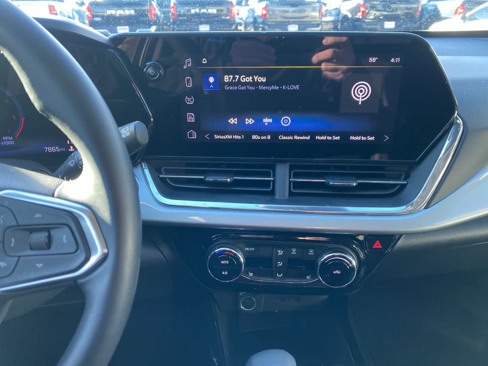 Thumbnail: 2025 Chevrolet Trax - 14