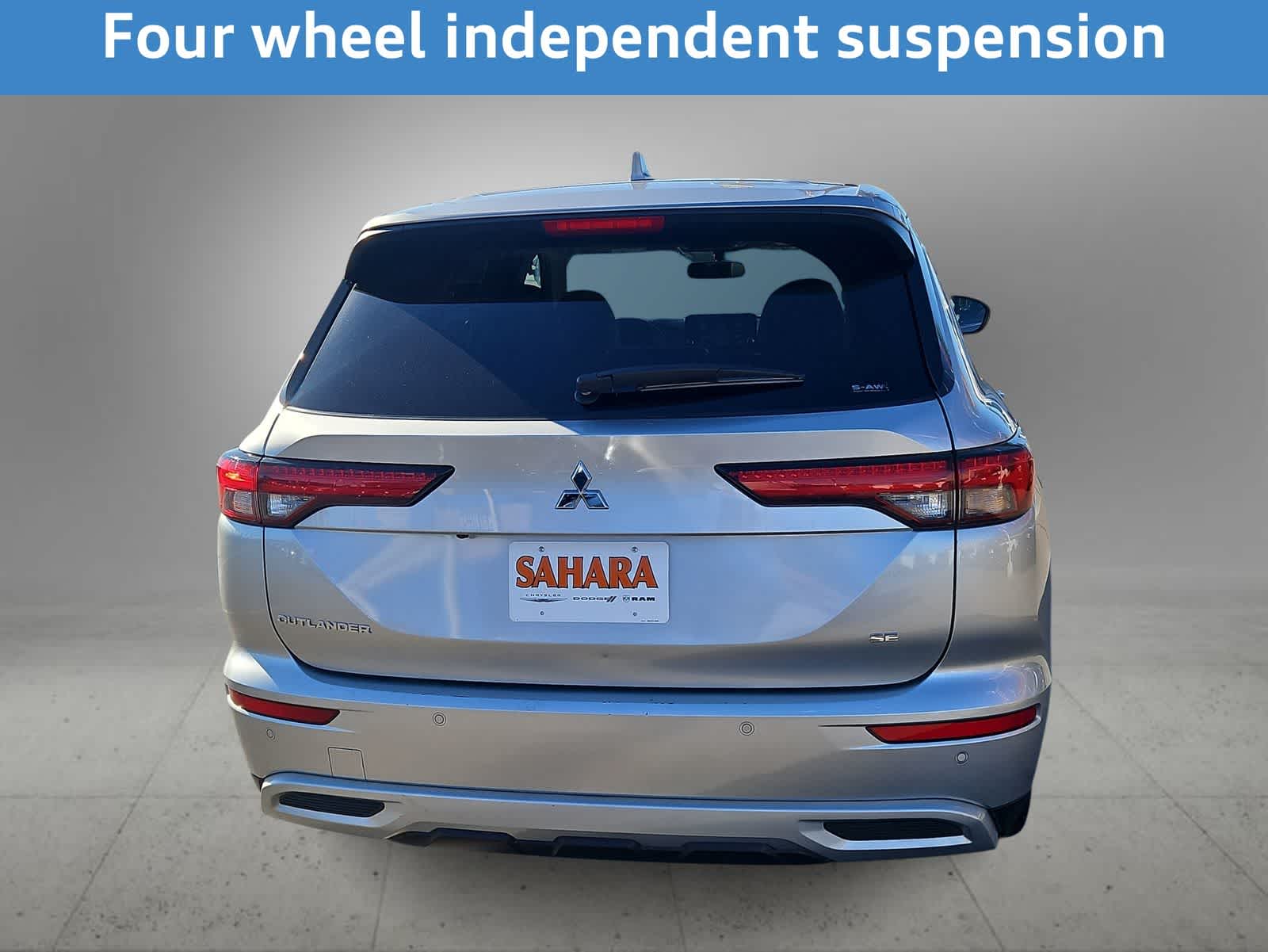 Thumbnail: 2024 Mitsubishi Outlander - 9