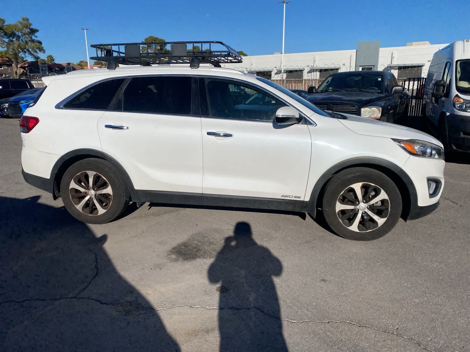 Thumbnail: 2017 Kia Sorento - 5