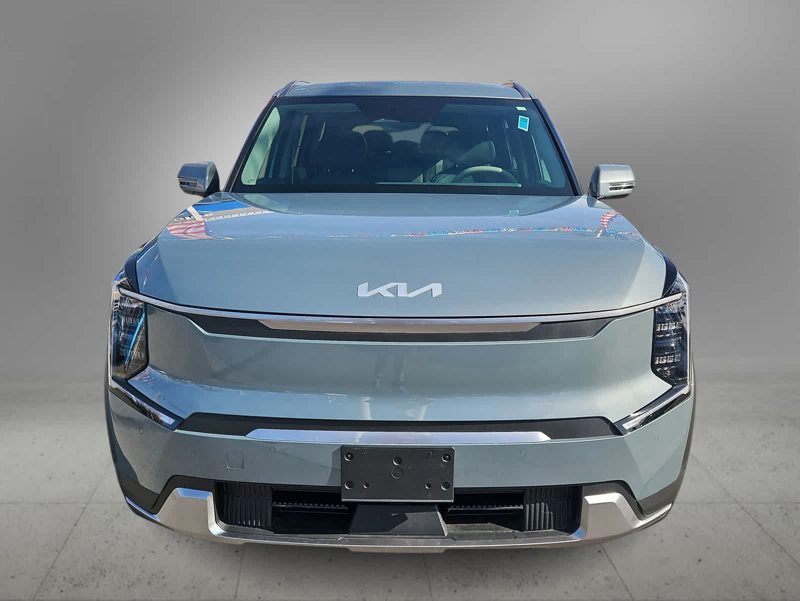 Thumbnail: 2024 Kia EV9 - 4