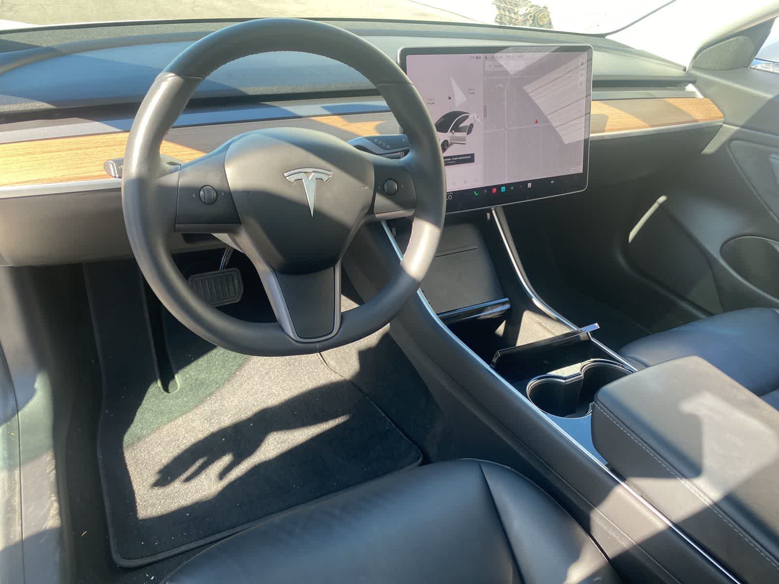 Thumbnail: 2020 Tesla Model 3 - 10