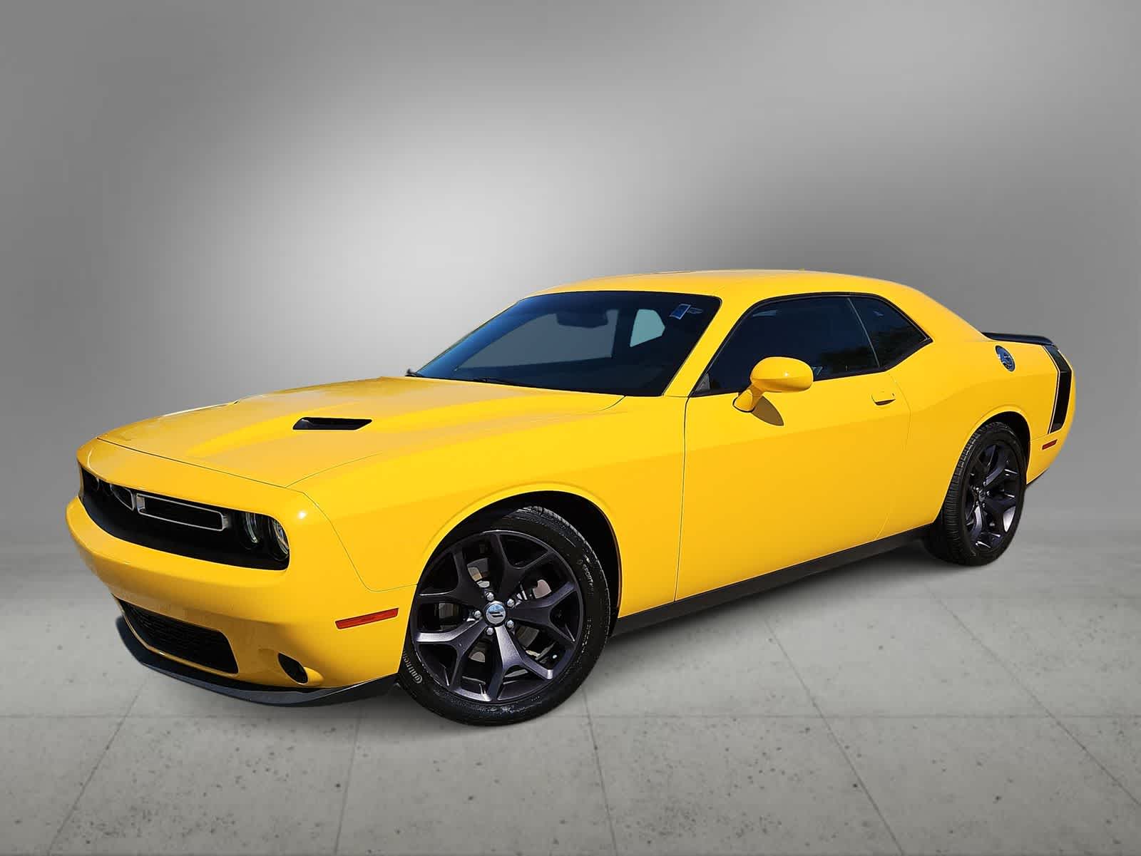 2017 Dodge Challenger SXT Plus