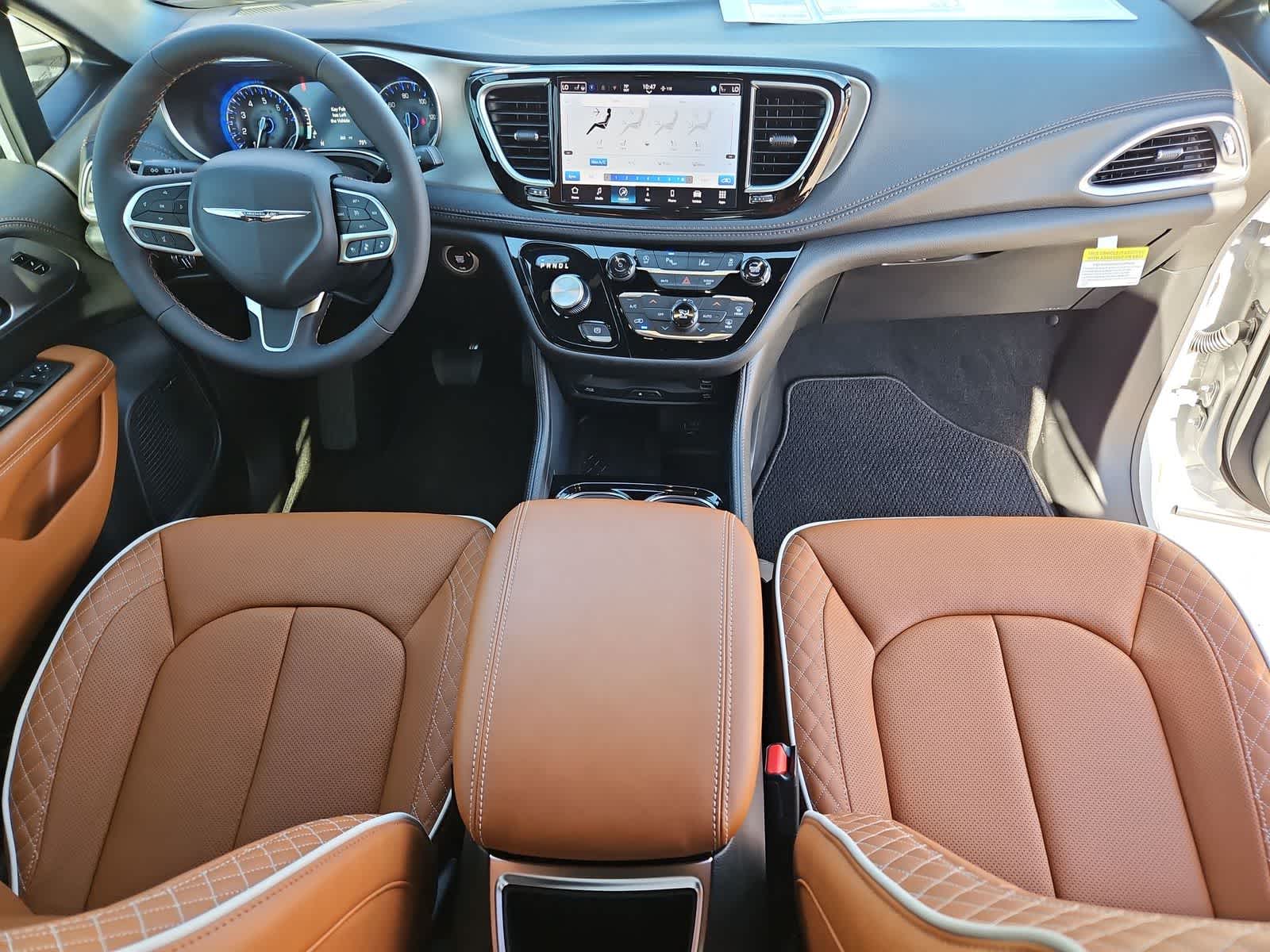 Thumbnail: 2026 Chrysler Pacifica - 15