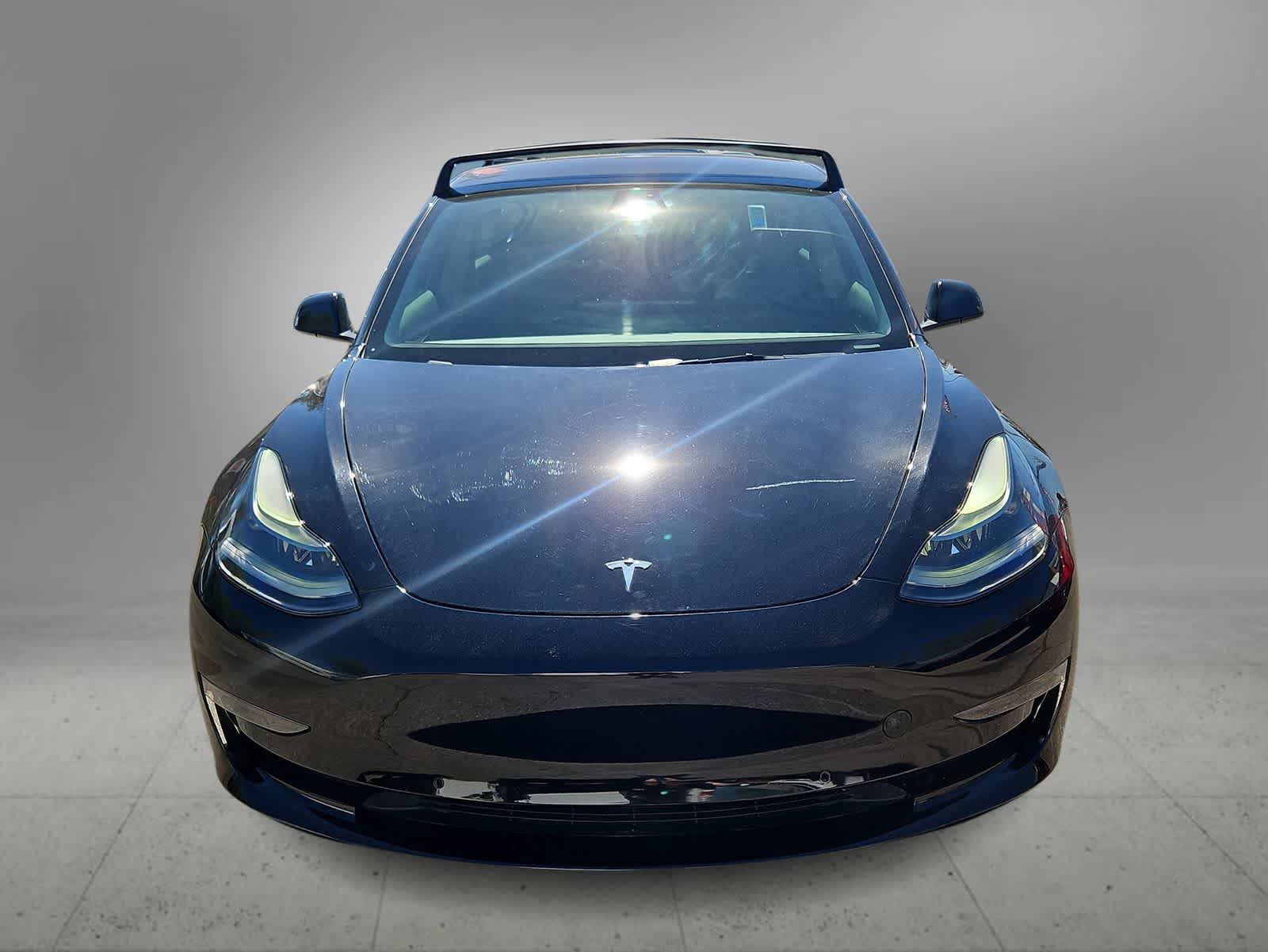 Thumbnail: 2022 Tesla Model 3 - 4