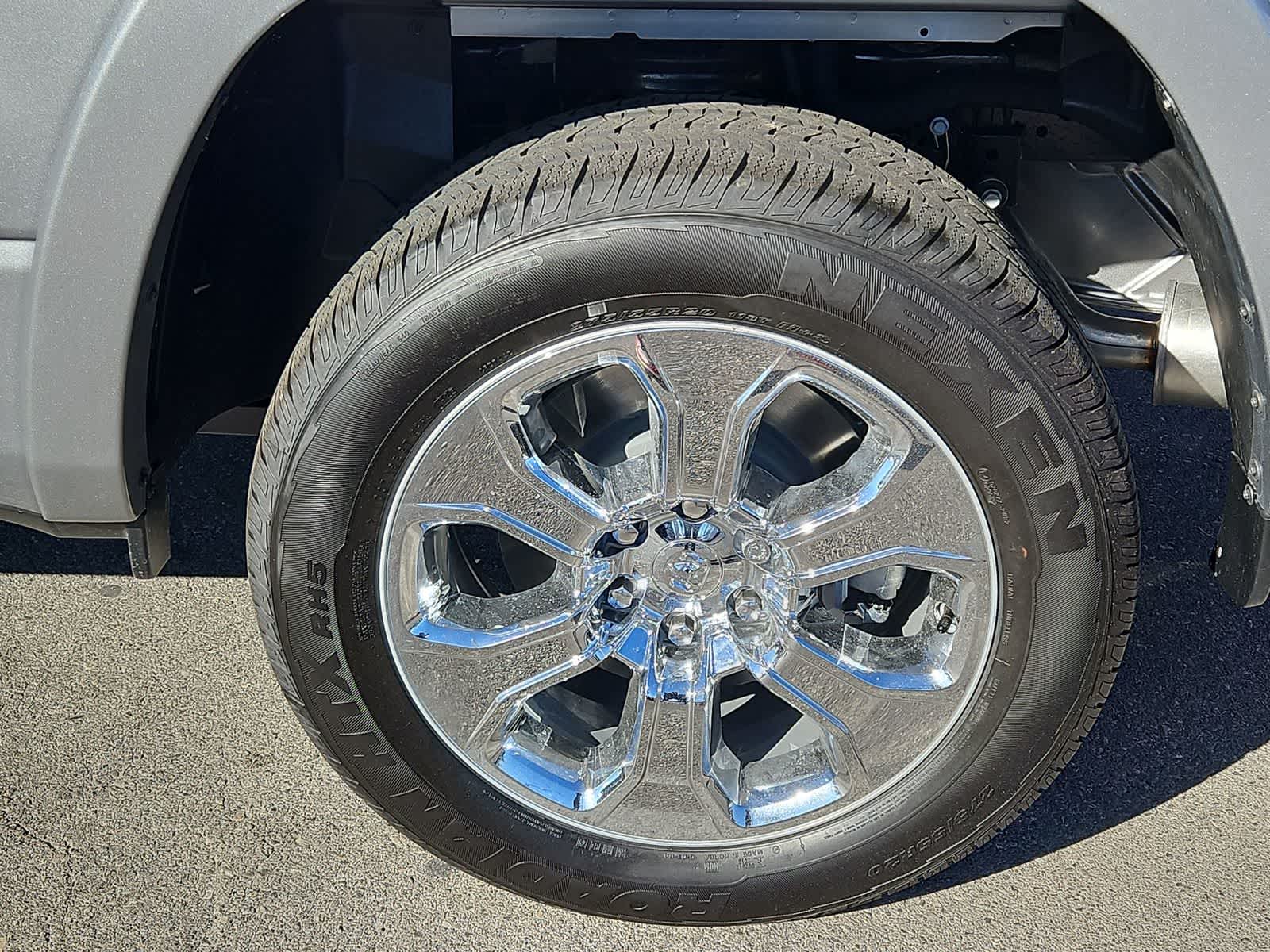 Thumbnail: 2026 RAM 1500 - 13