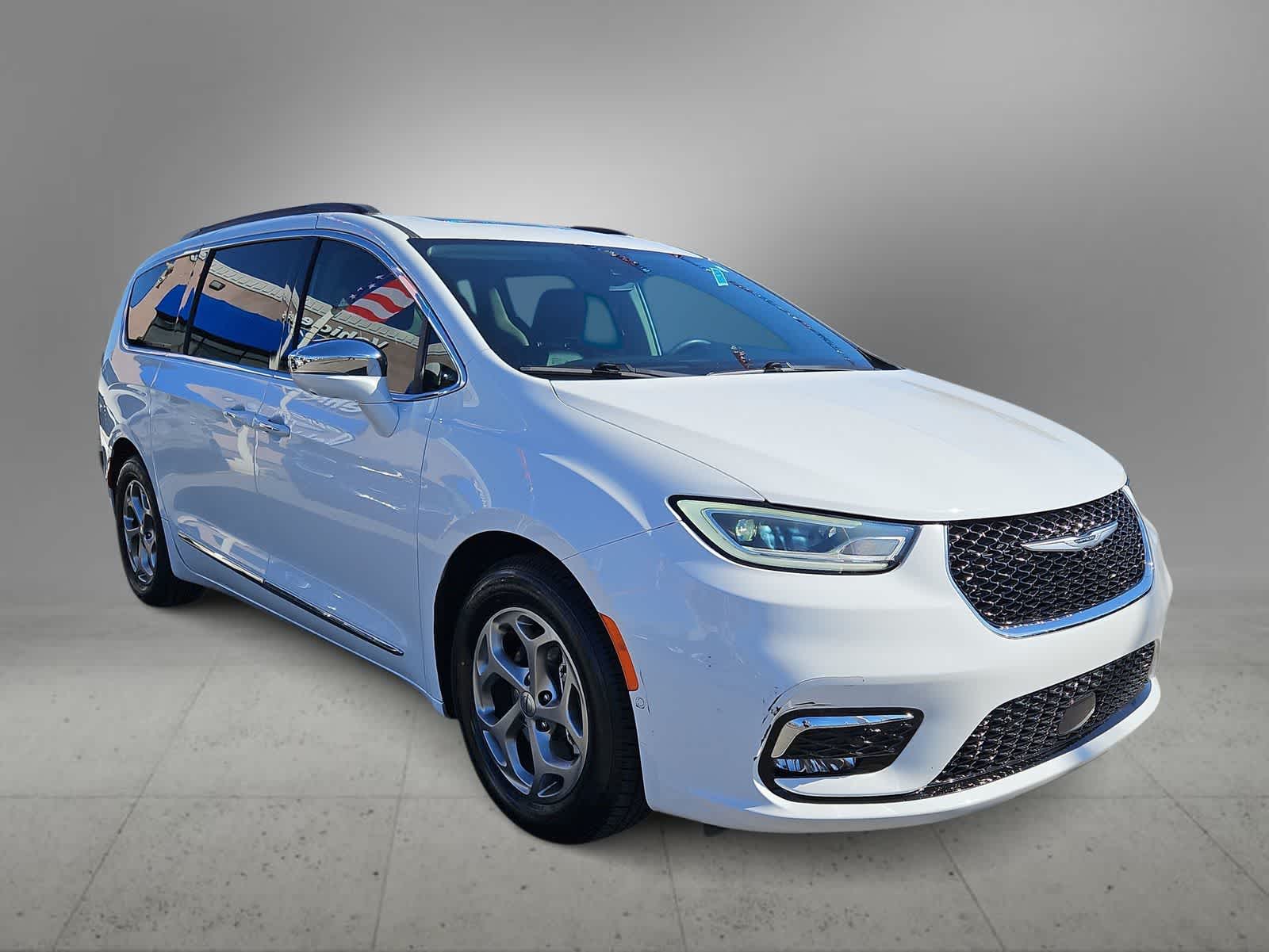 Thumbnail: 2022 Chrysler Pacifica - 2