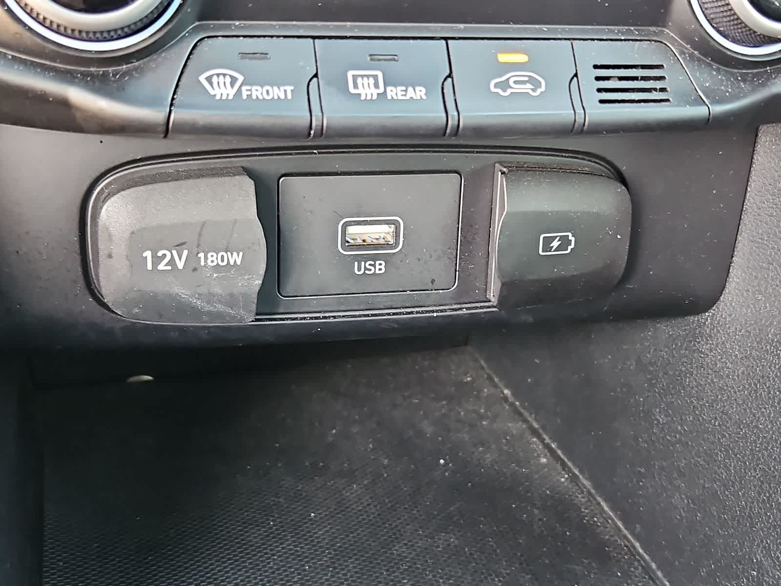 Thumbnail: 2022 Hyundai Veloster - 30