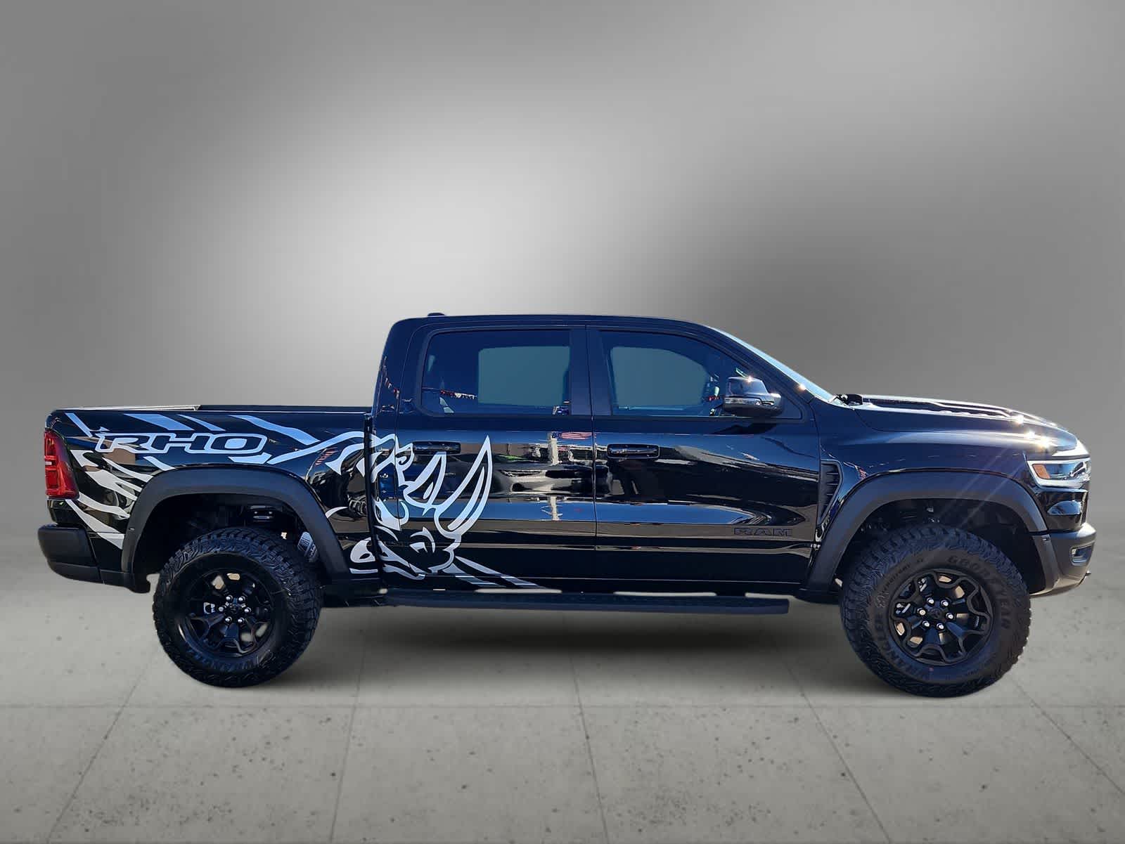 Thumbnail: 2026 RAM 1500 - 9