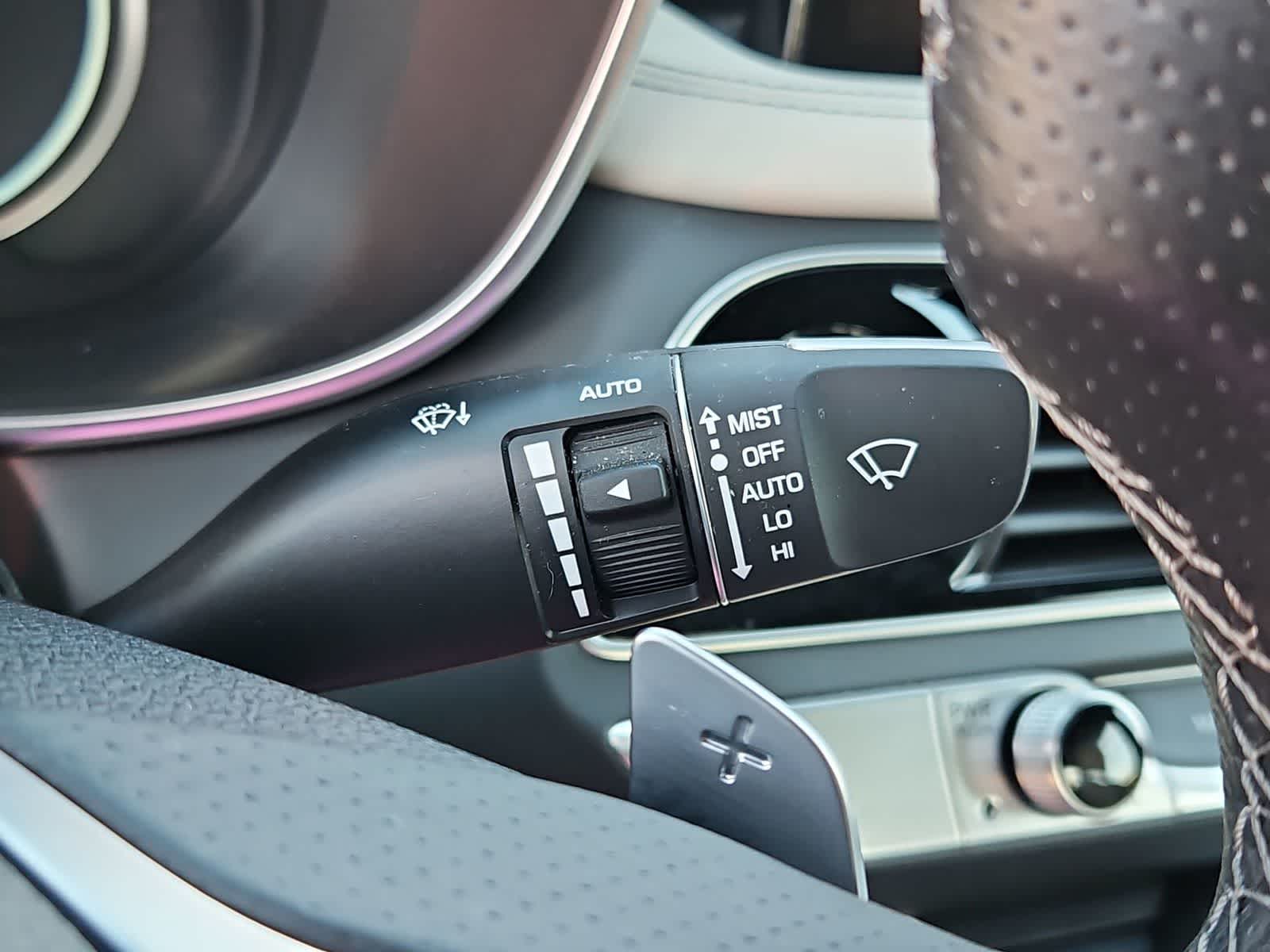 Thumbnail: 2023 Genesis G70 - 24