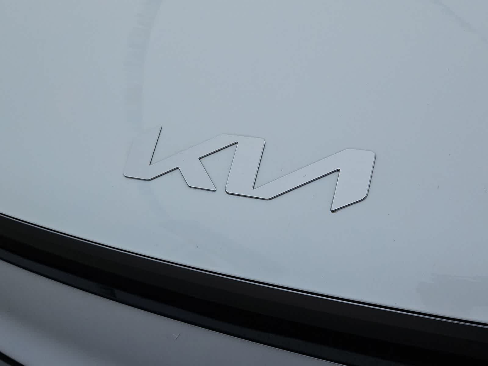 Thumbnail: 2024 Kia EV9 - 12