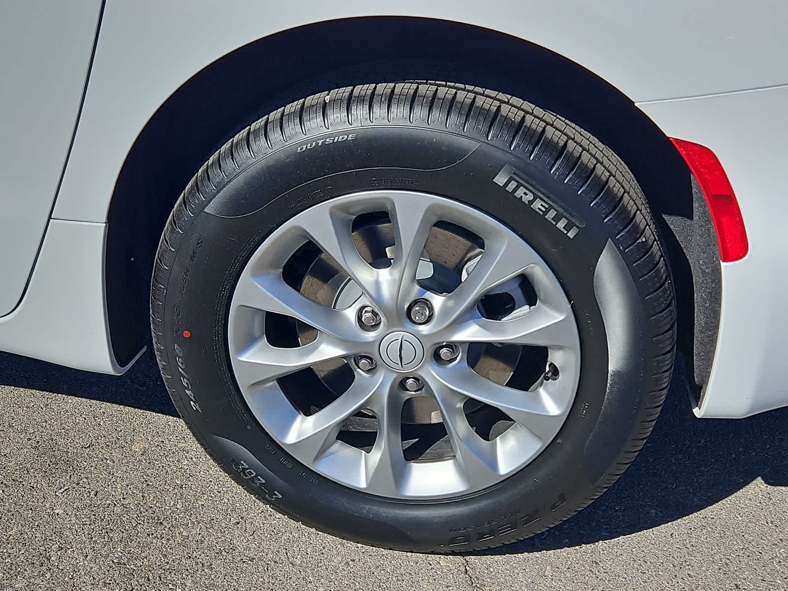 Thumbnail: 2026 Chrysler Pacifica - 13