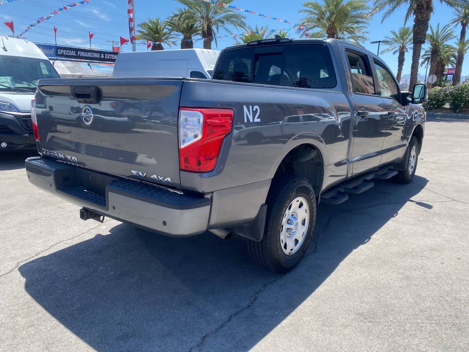 2022 Nissan Titan SV 6