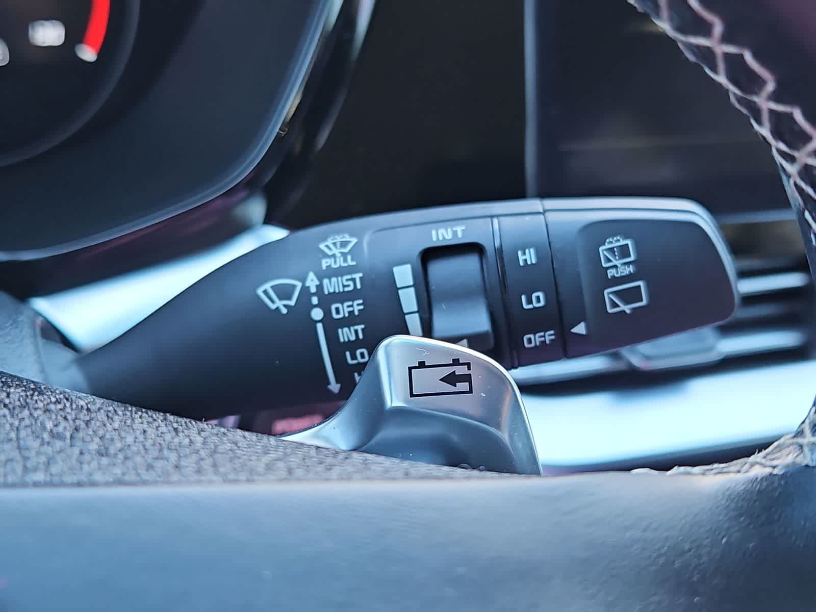 Thumbnail: 2022 Kia Niro - 26