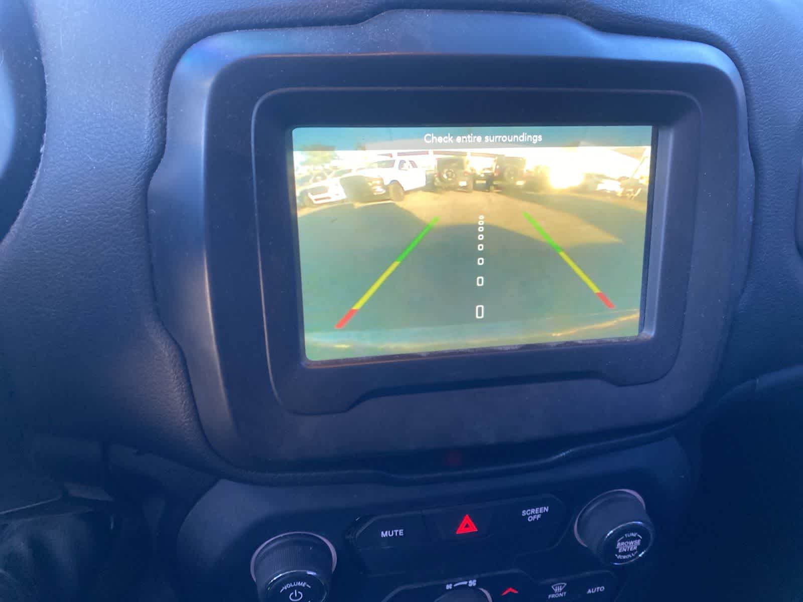 Thumbnail: 2019 Jeep Renegade - 14