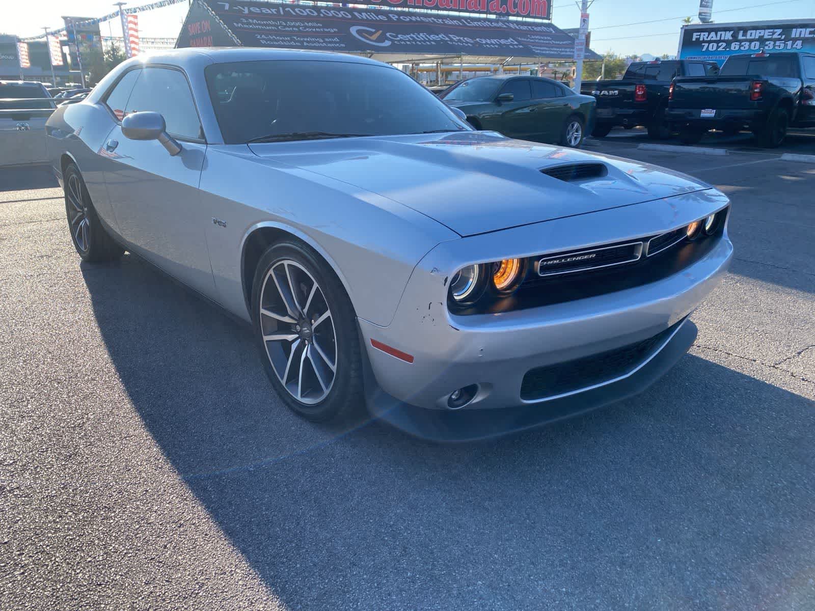 2023 Dodge Challenger R/T photo 3