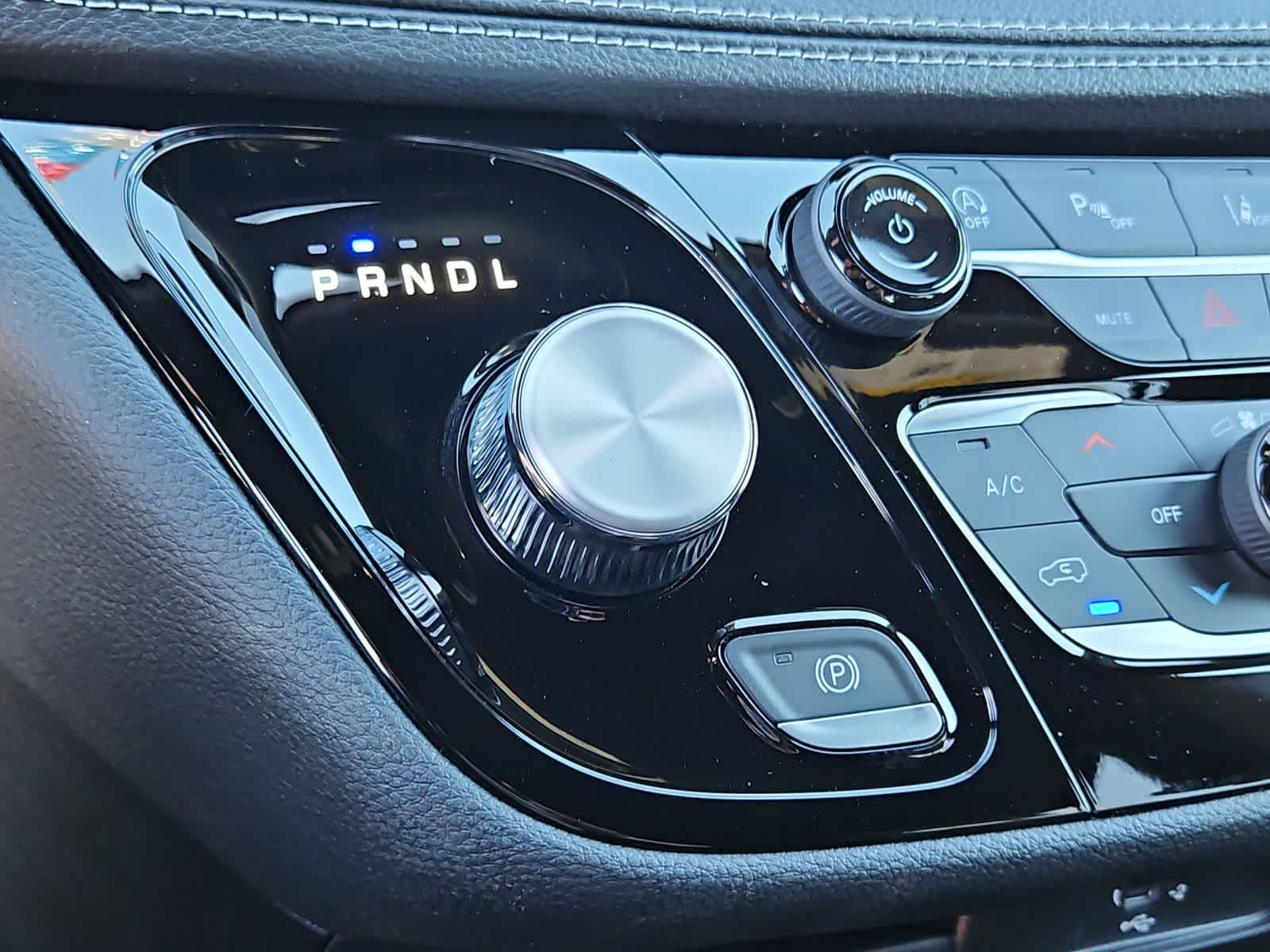 Thumbnail: 2026 Chrysler Pacifica - 30