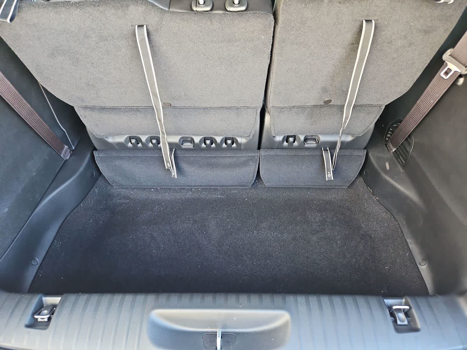 Thumbnail: 2026 Chrysler Pacifica - 32