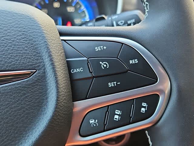 Thumbnail: 2026 Chrysler Pacifica - 24
