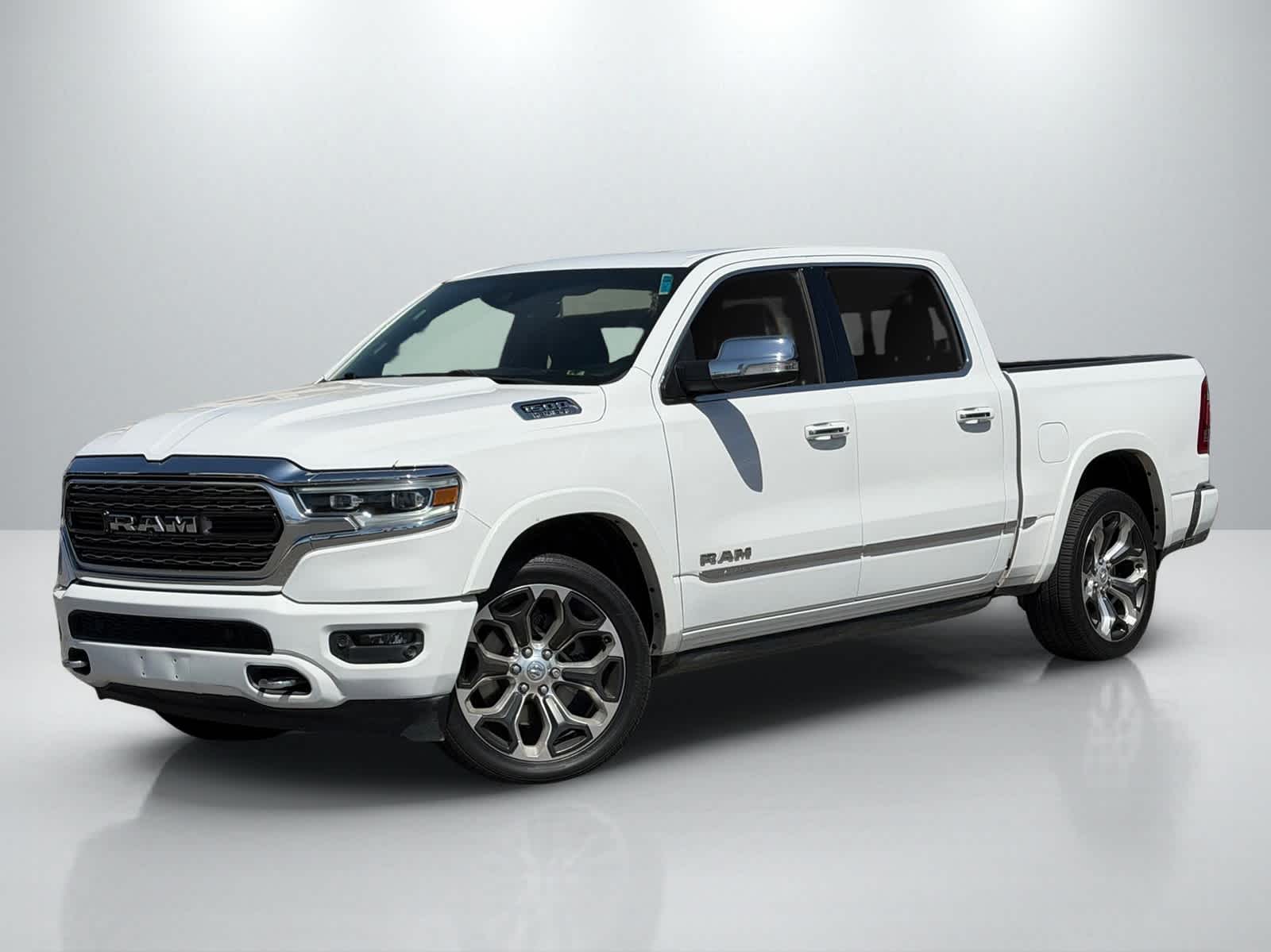 2020 RAM 1500 Limited 4x4 Crew Cab 5'7's photo