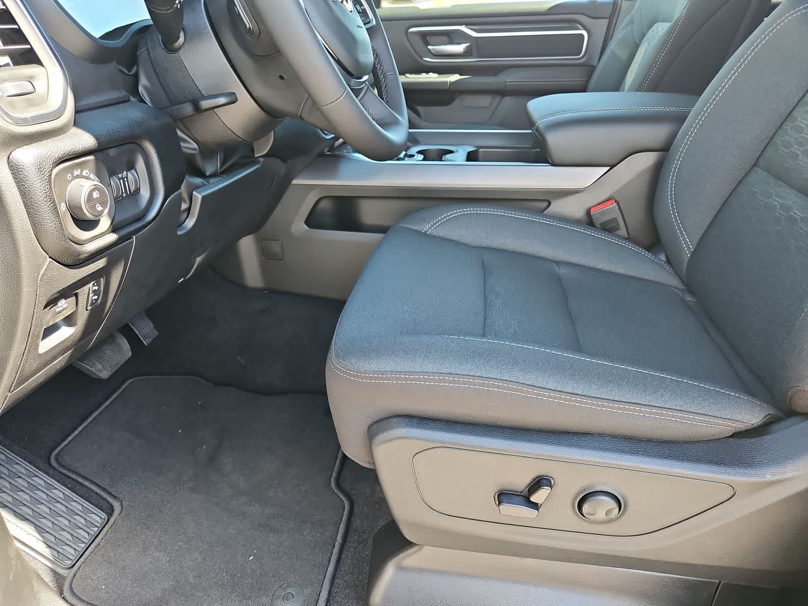 Thumbnail: 2026 RAM 1500 - 16