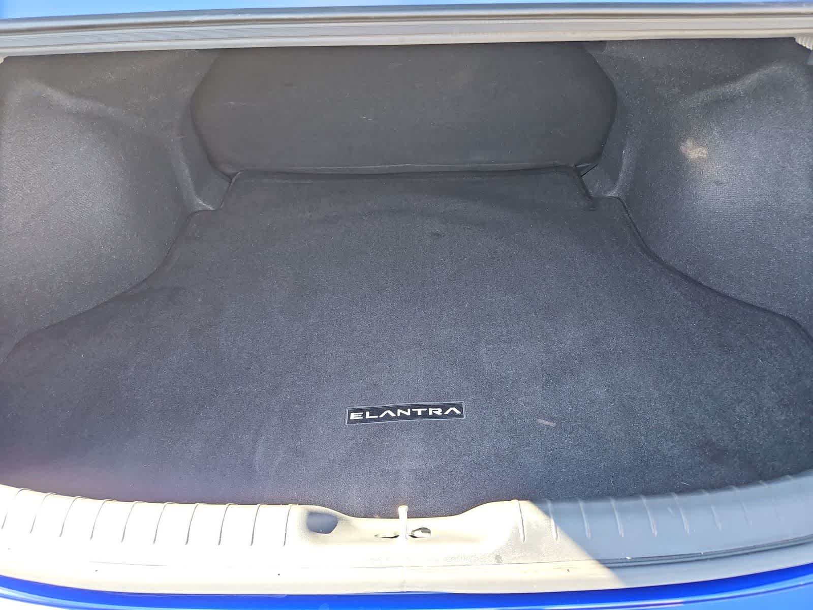 Thumbnail: 2023 Hyundai Elantra - 33