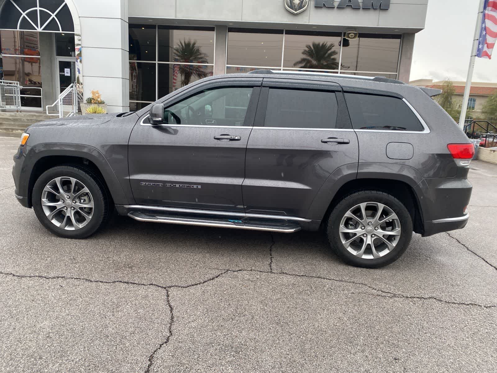 Thumbnail: 2020 Jeep Grand Cherokee - 8