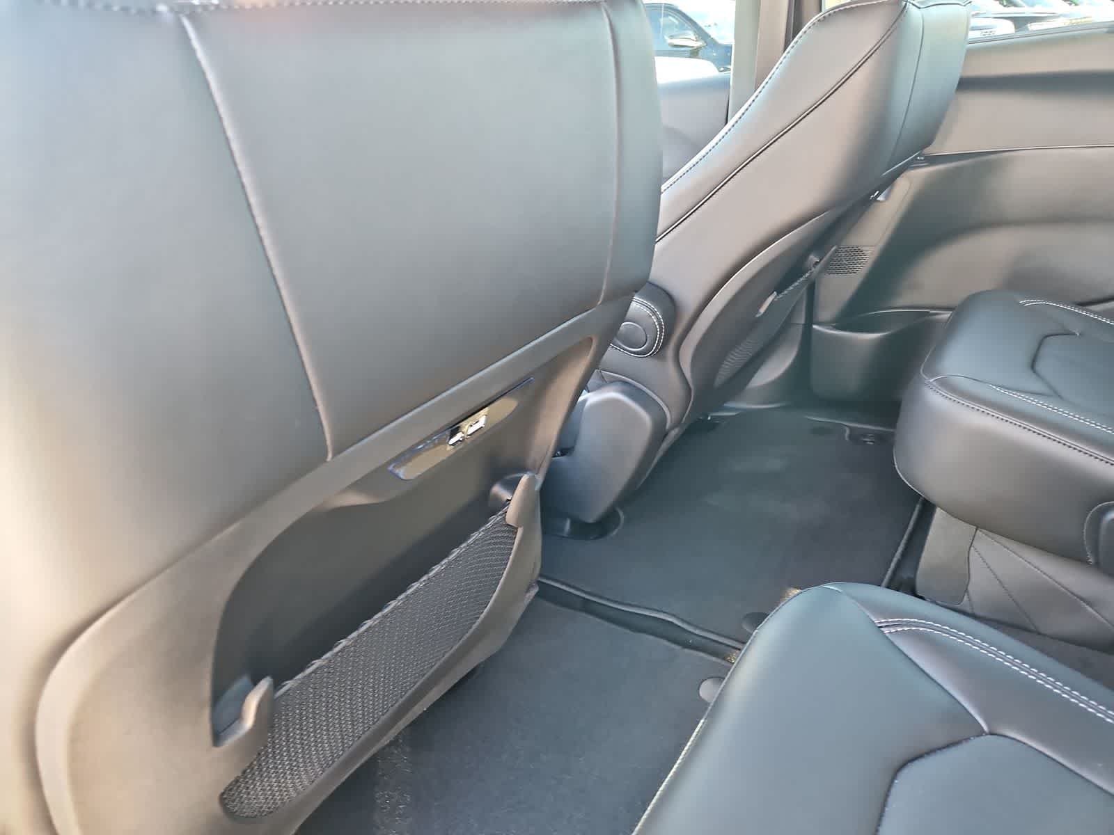 Thumbnail: 2026 Chrysler Pacifica - 18