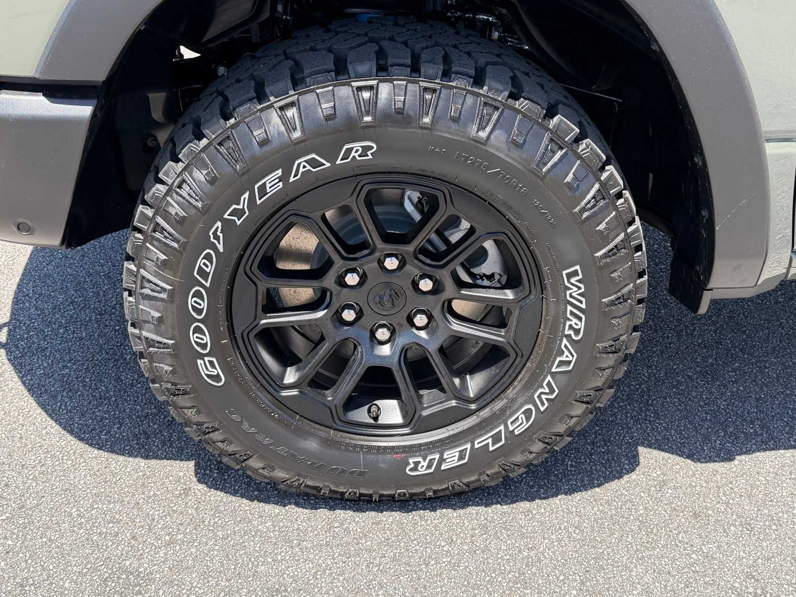 Thumbnail: 2026 RAM 1500 - 35