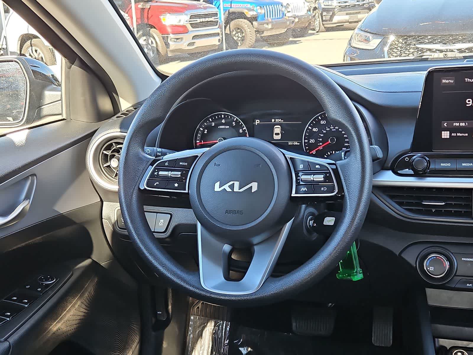 Thumbnail: 2023 Kia Forte - 23