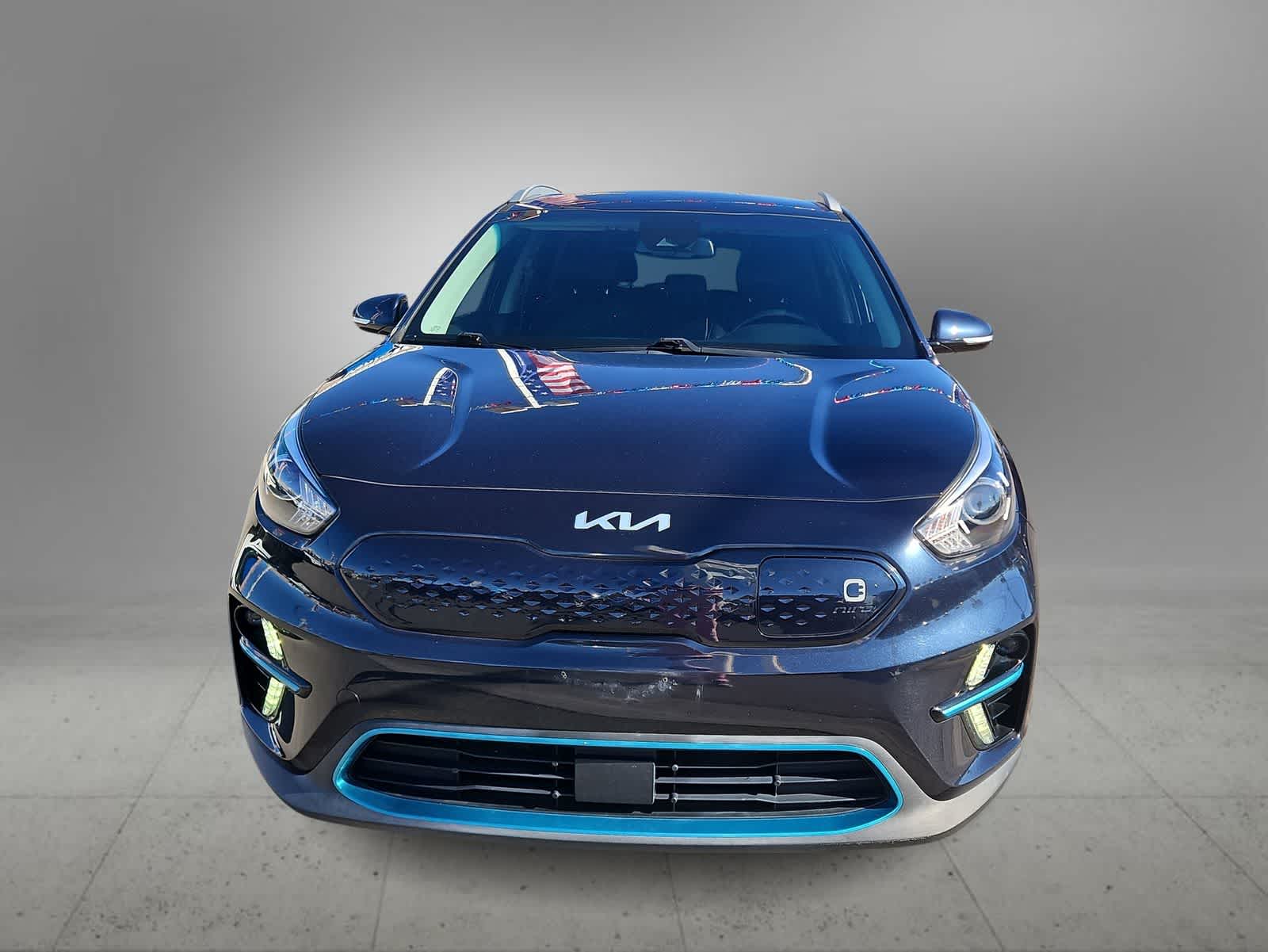 Thumbnail: 2022 Kia Niro - 4