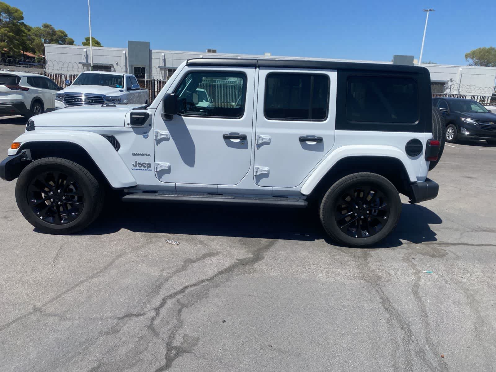 Thumbnail: 2023 Jeep Wrangler - 9