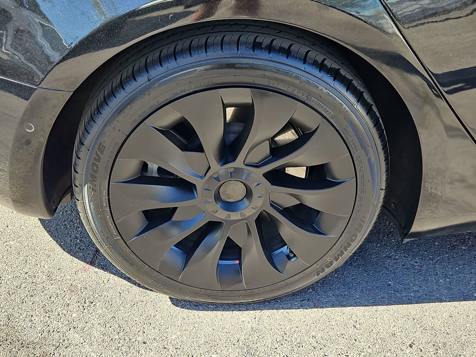 Thumbnail: 2022 Tesla Model 3 - 12