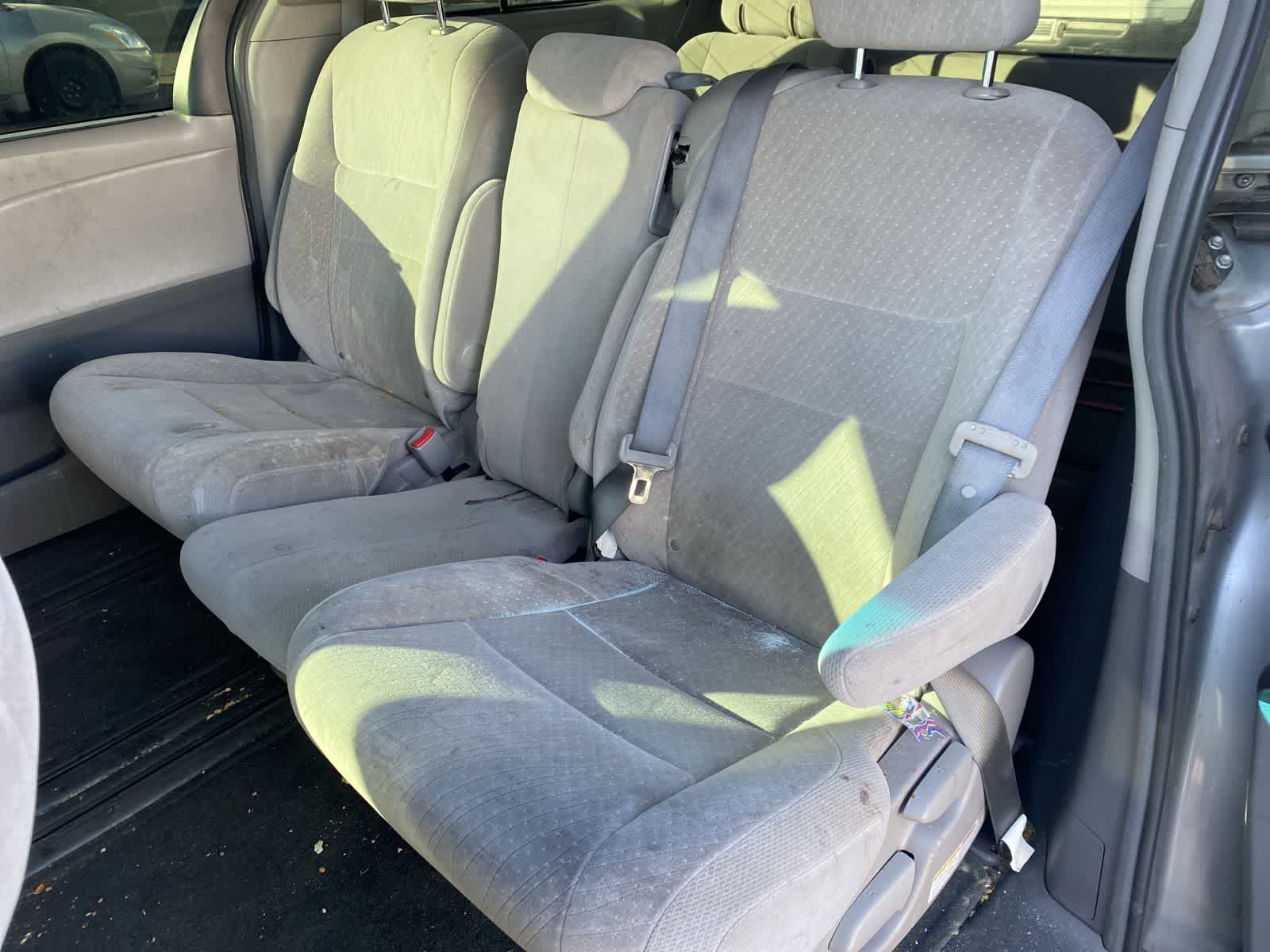 Thumbnail: 2017 Toyota Sienna - 12