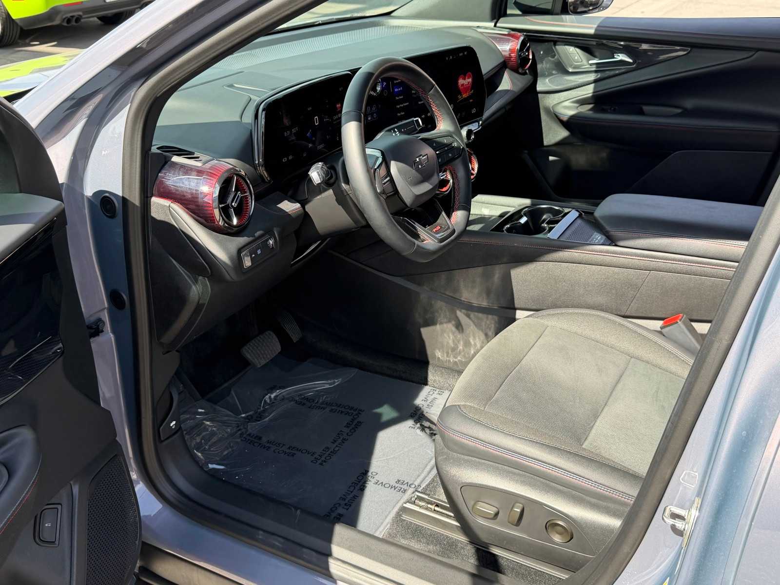 Thumbnail: 2024 Chevrolet Blazer EV - 15