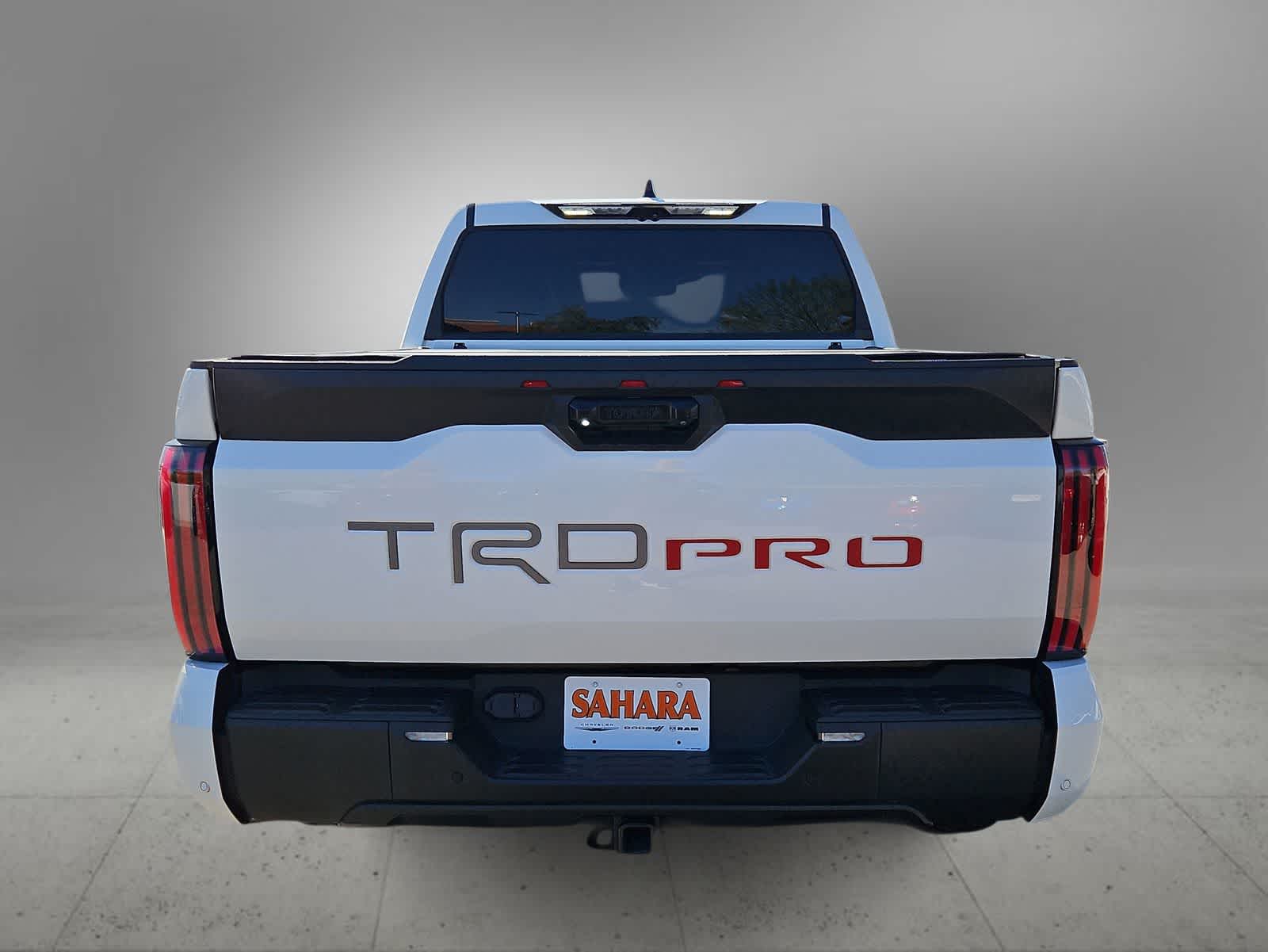 Thumbnail: 2022 Toyota Tundra - 8