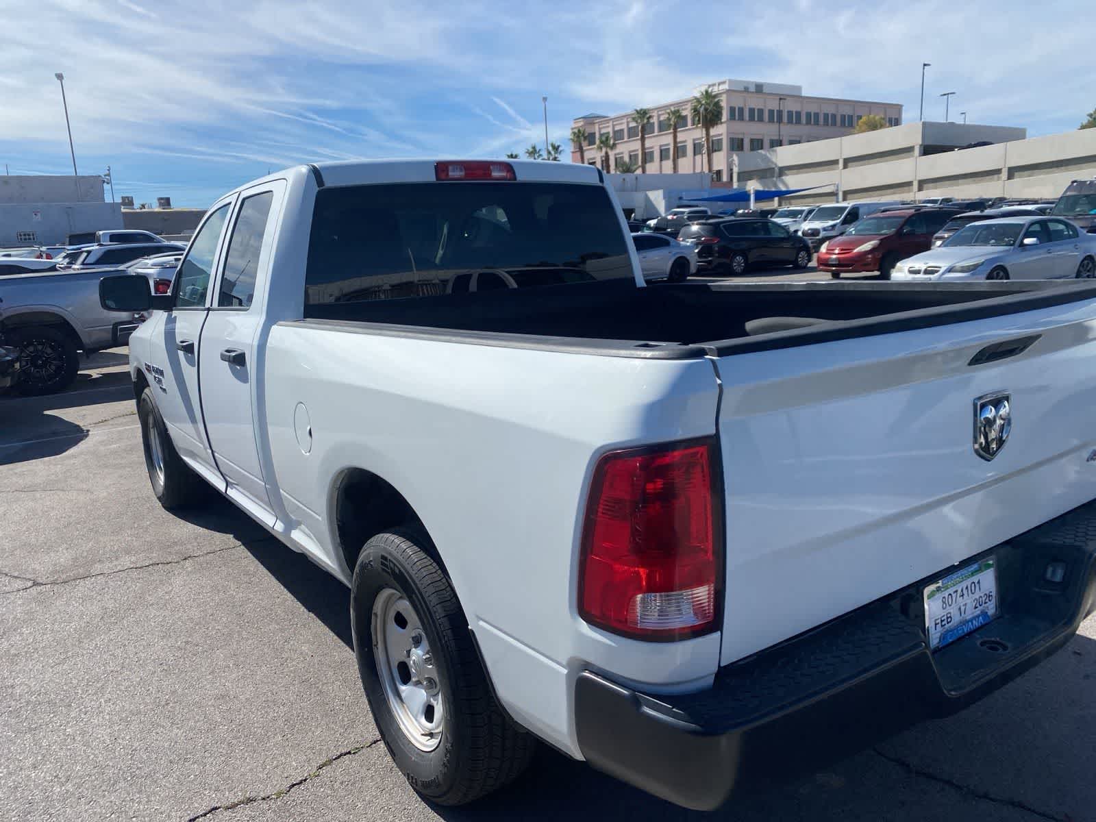 Thumbnail: 2020 RAM 1500 Classic - 8