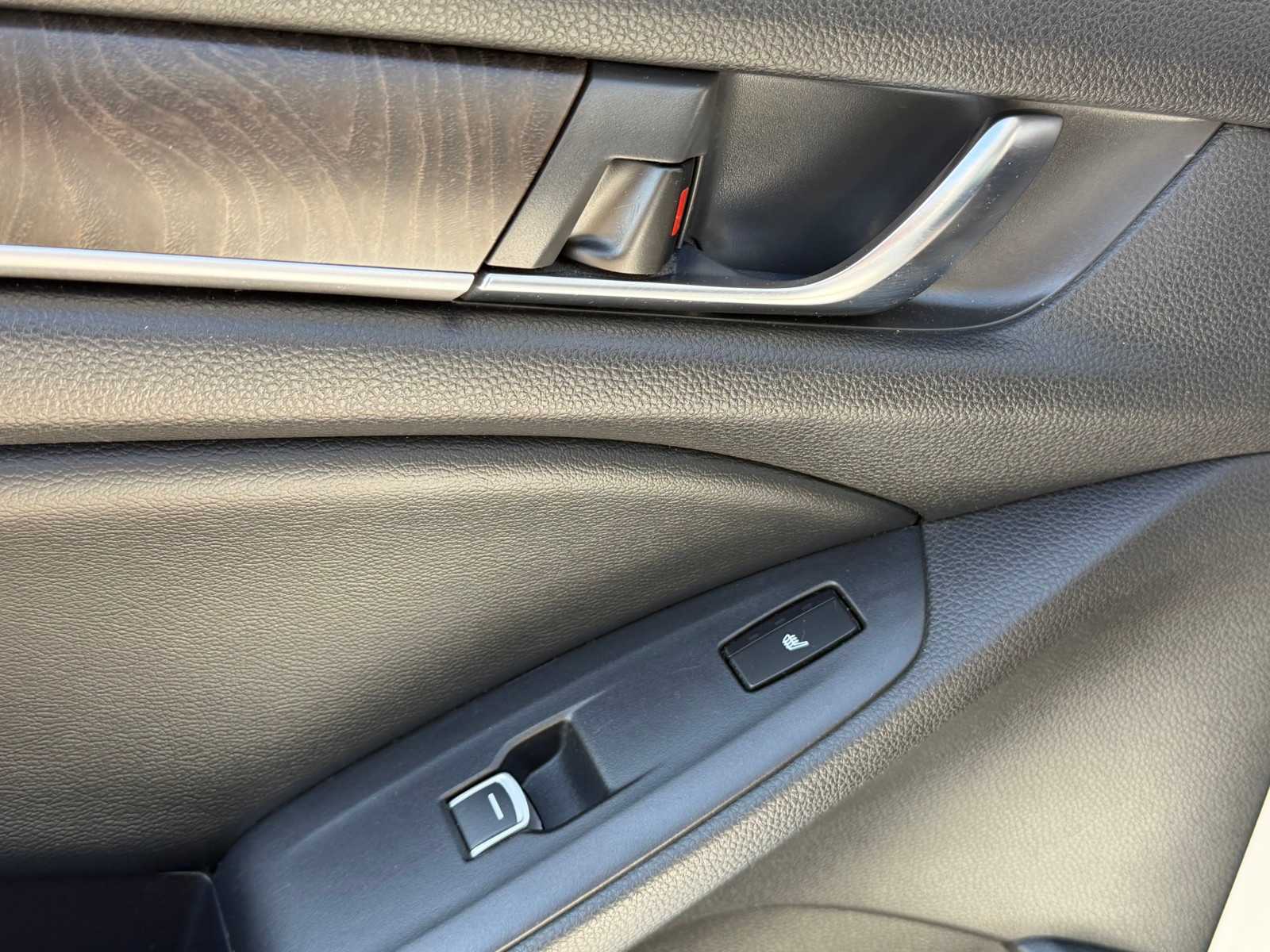 Thumbnail: 2018 Honda Accord - 25